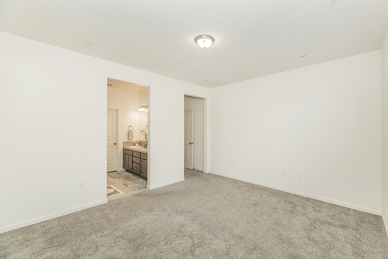 4161 Mitchell Ave, Clovis, CA 93619
