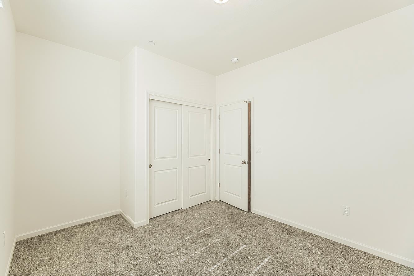 4161 Mitchell Ave, Clovis, CA 93619