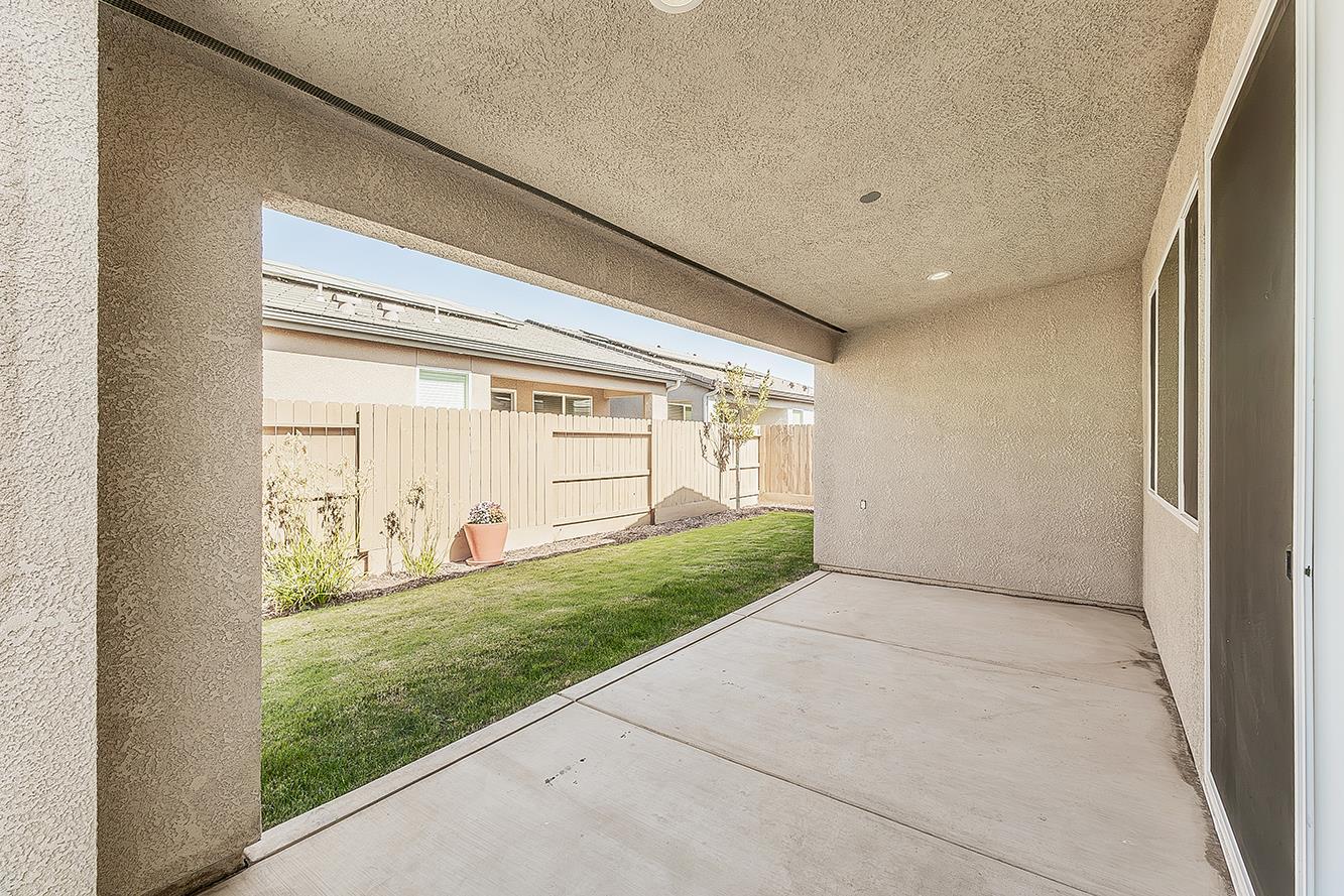 4161 Mitchell Ave, Clovis, CA 93619