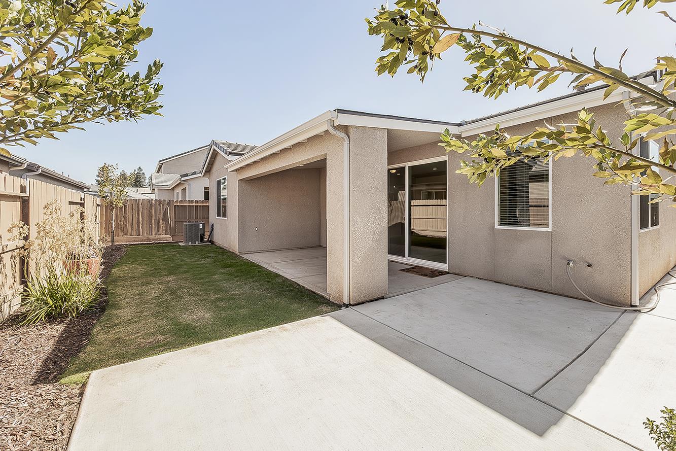 4161 Mitchell Ave, Clovis, CA 93619