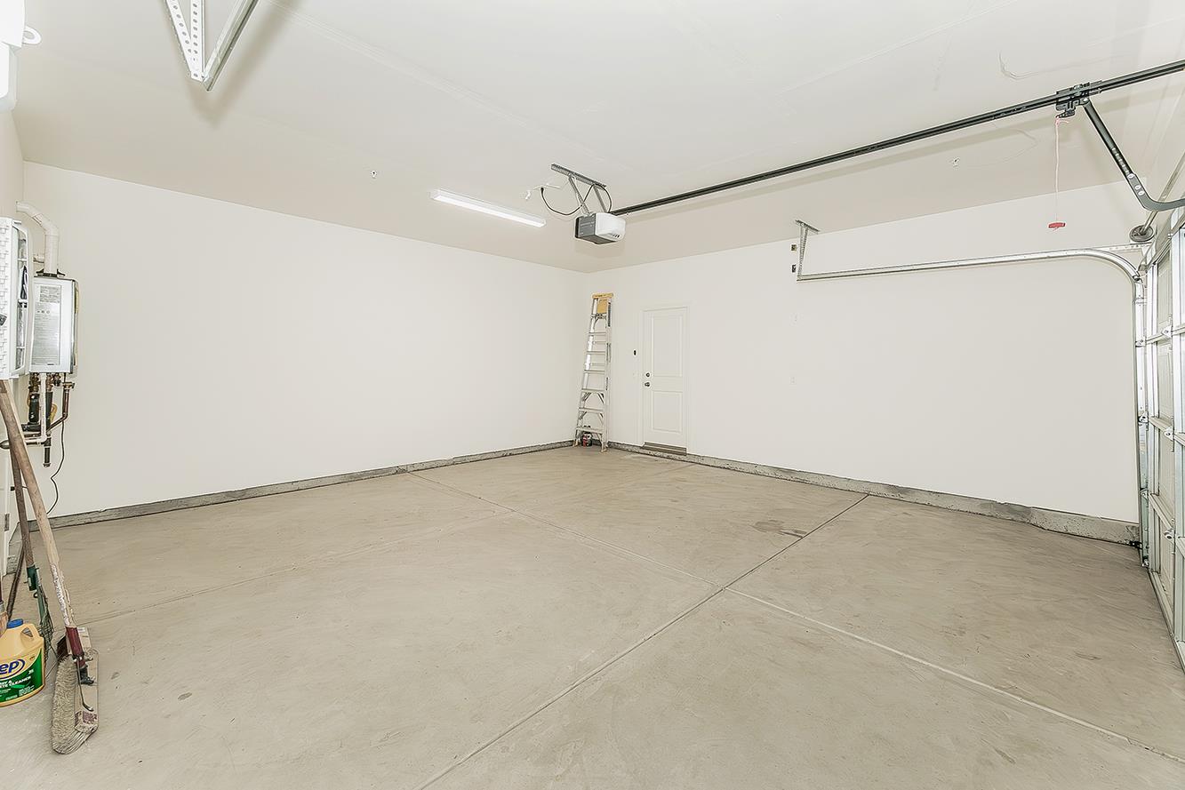 4161 Mitchell Ave, Clovis, CA 93619