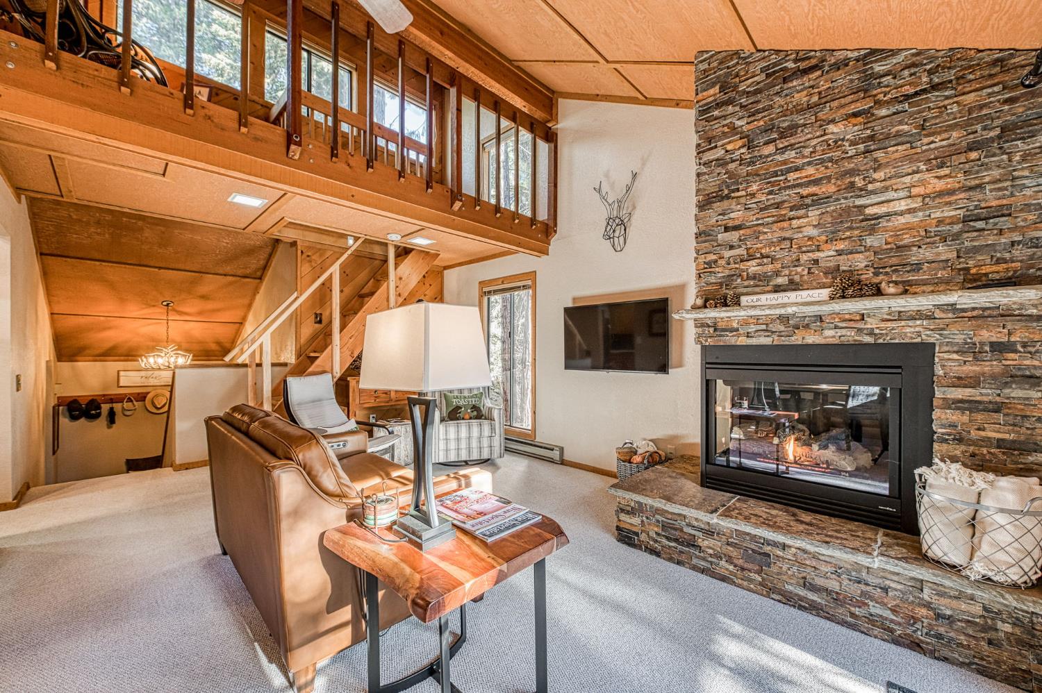 40744 Oakwoods Ln, Shaver Lake, CA 93664