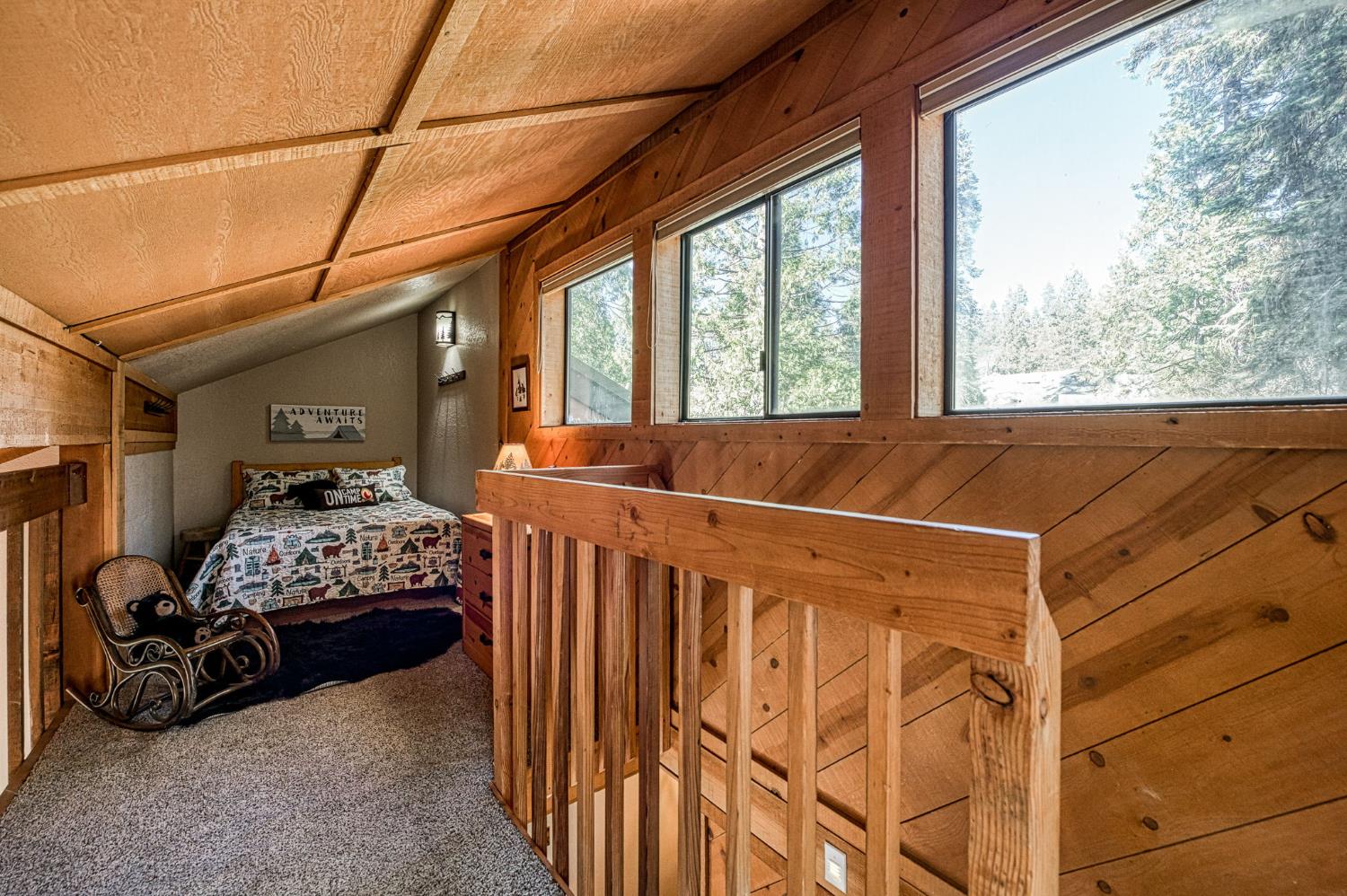 40744 Oakwoods Ln, Shaver Lake, CA 93664