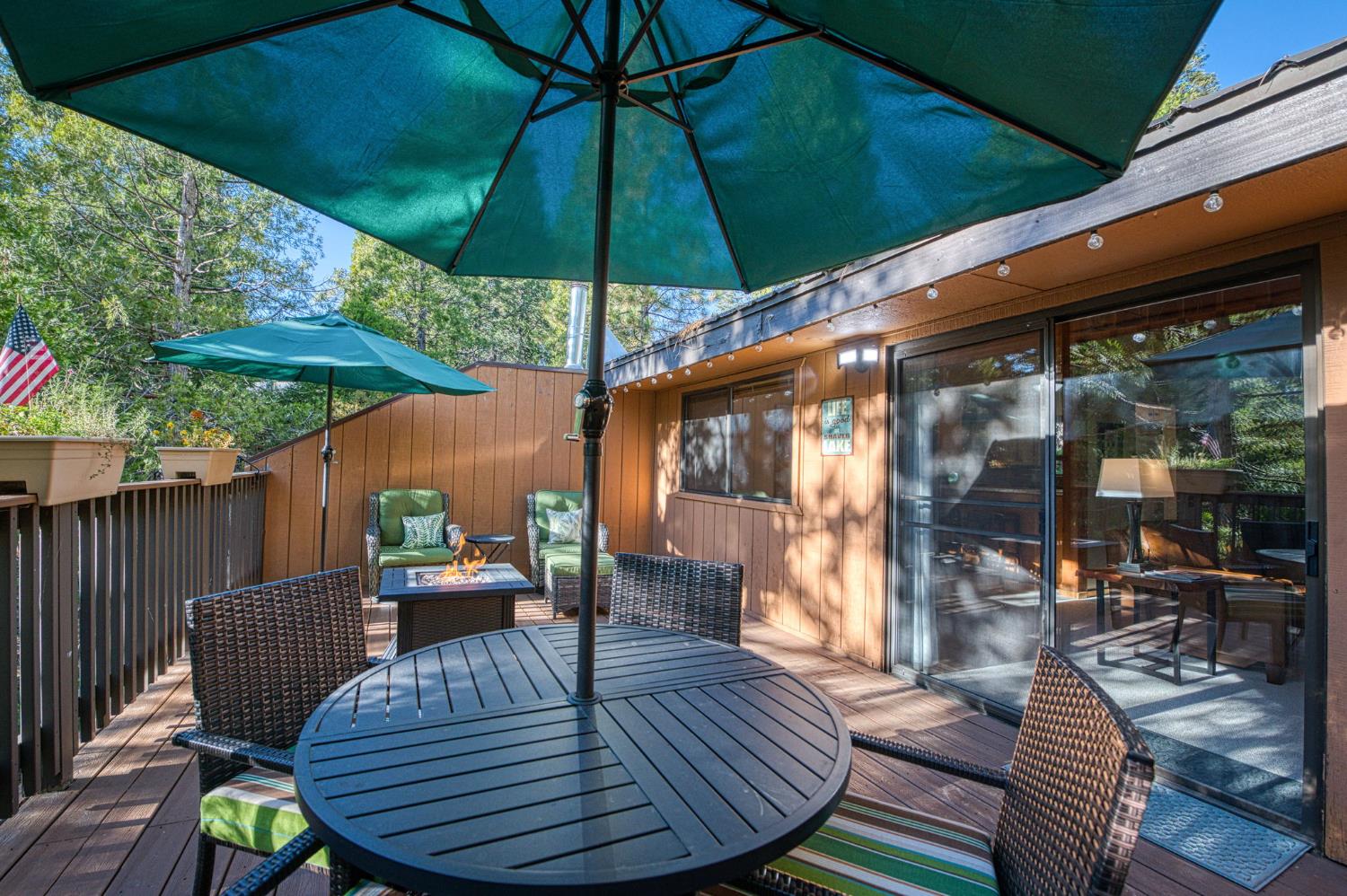 40744 Oakwoods Ln, Shaver Lake, CA 93664