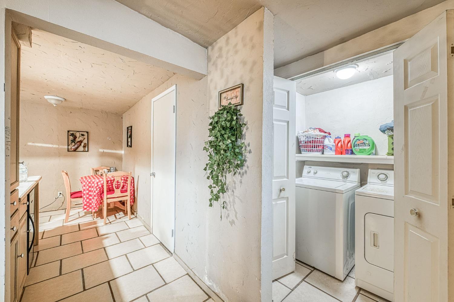 4340 W Judy Ave, Visalia, CA 93277