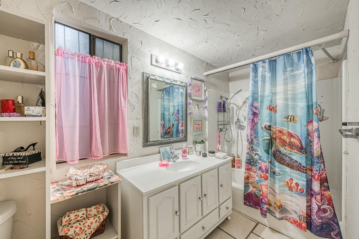 4340 W Judy Ave, Visalia, CA 93277