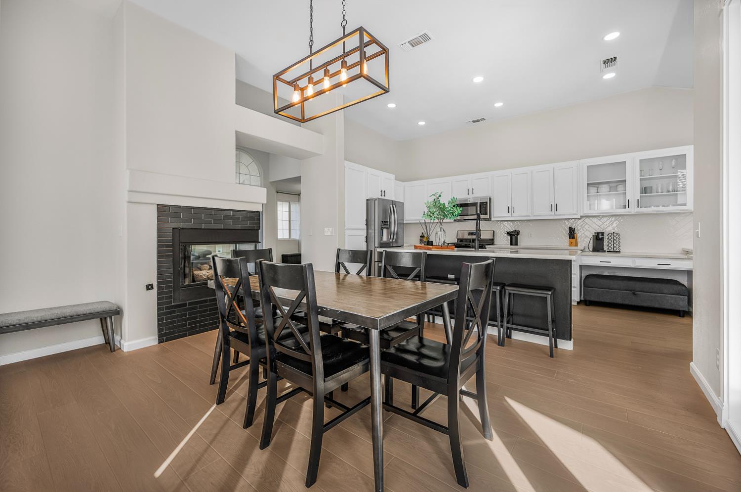 7276 N Gregory Ave, Fresno, CA 93722