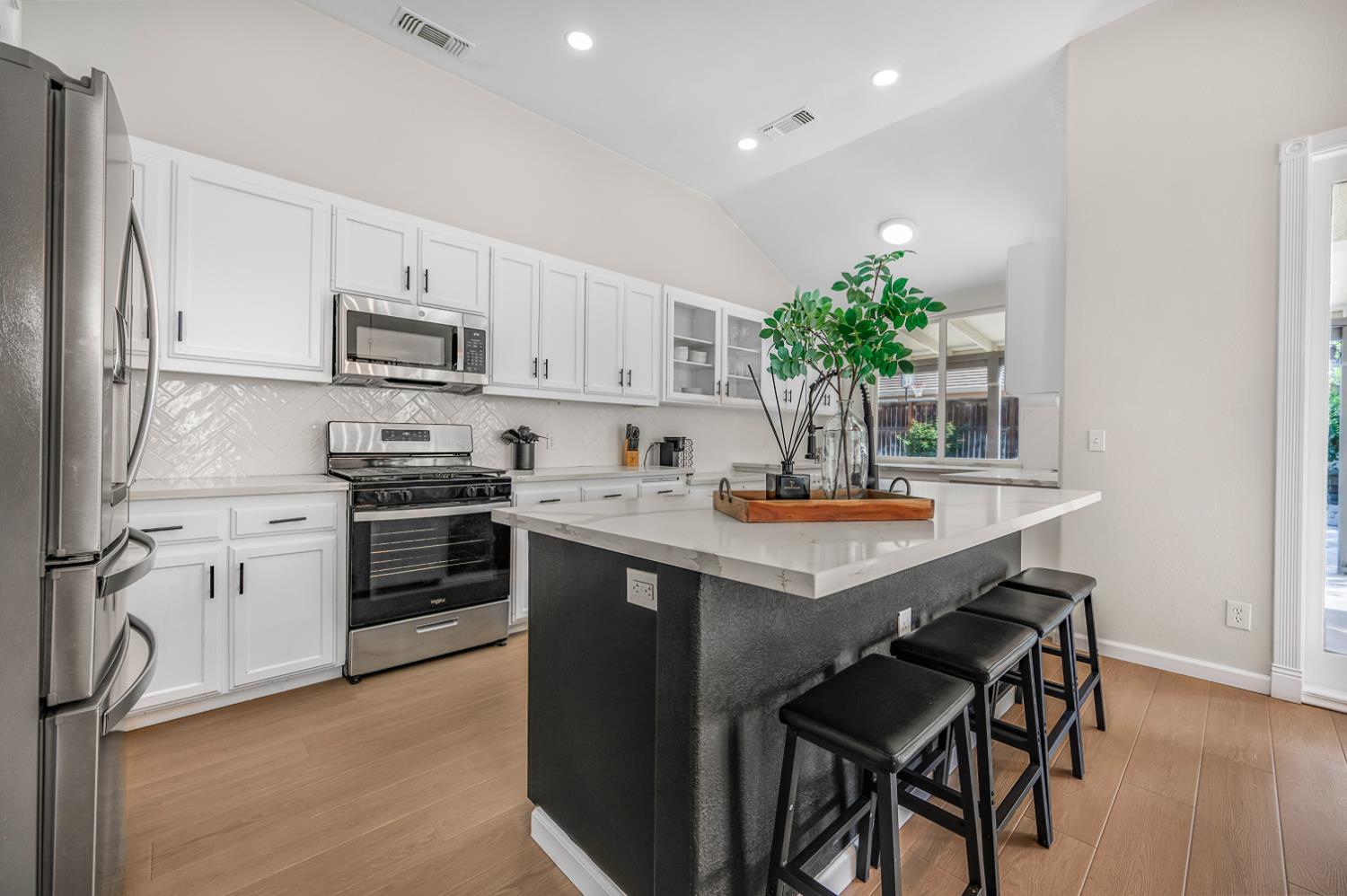 7276 N Gregory Ave, Fresno, CA 93722