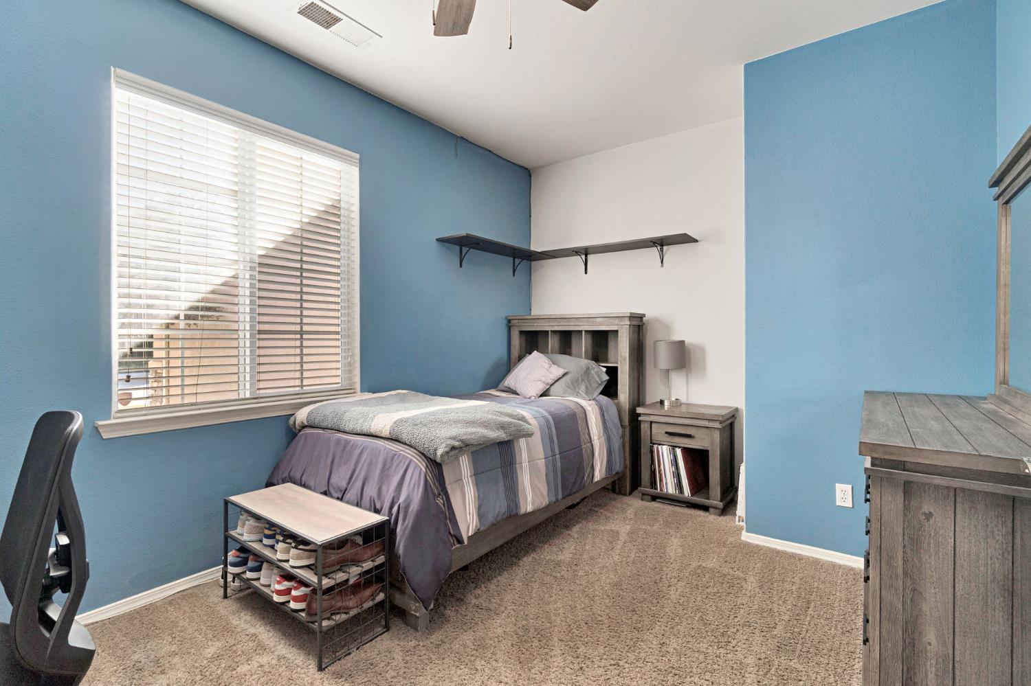 690 Carey Ave, Fowler, CA 93625
