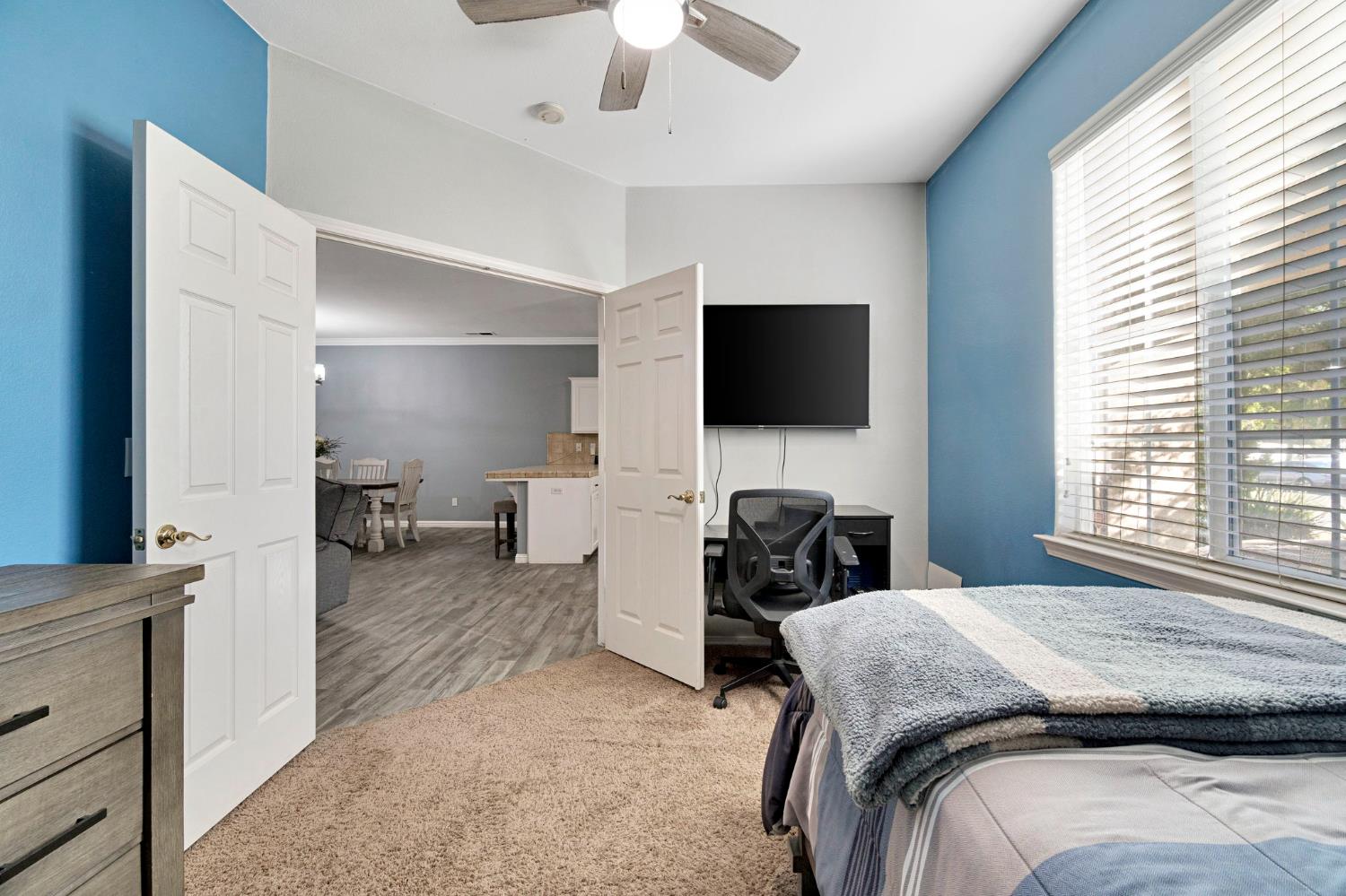 690 Carey Ave, Fowler, CA 93625
