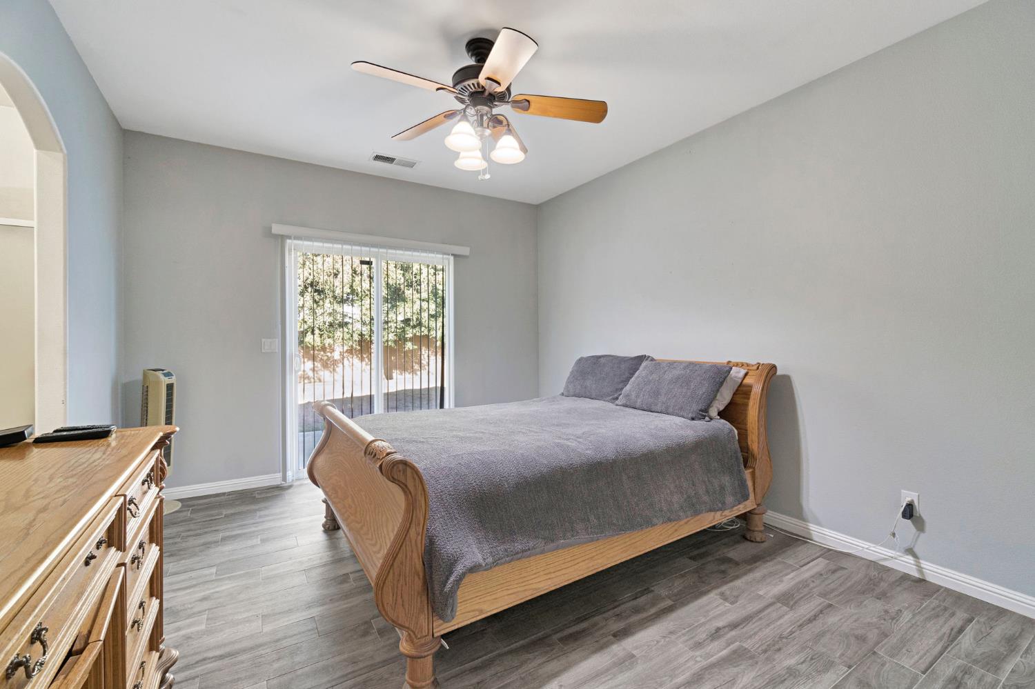 690 Carey Ave, Fowler, CA 93625