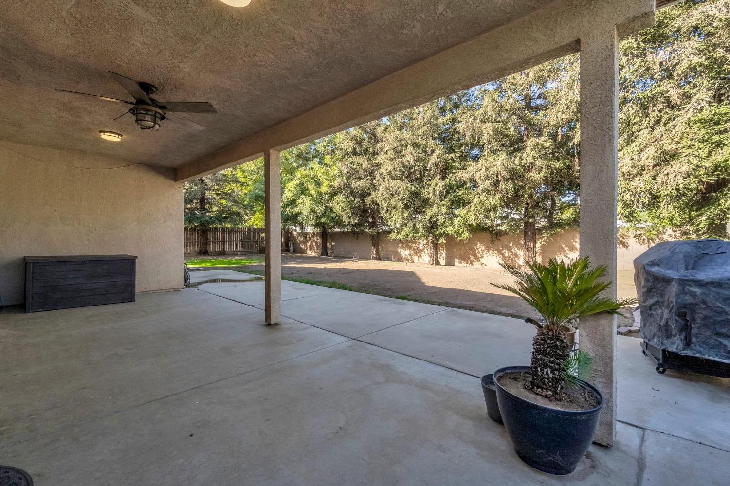 690 Carey Ave, Fowler, CA 93625