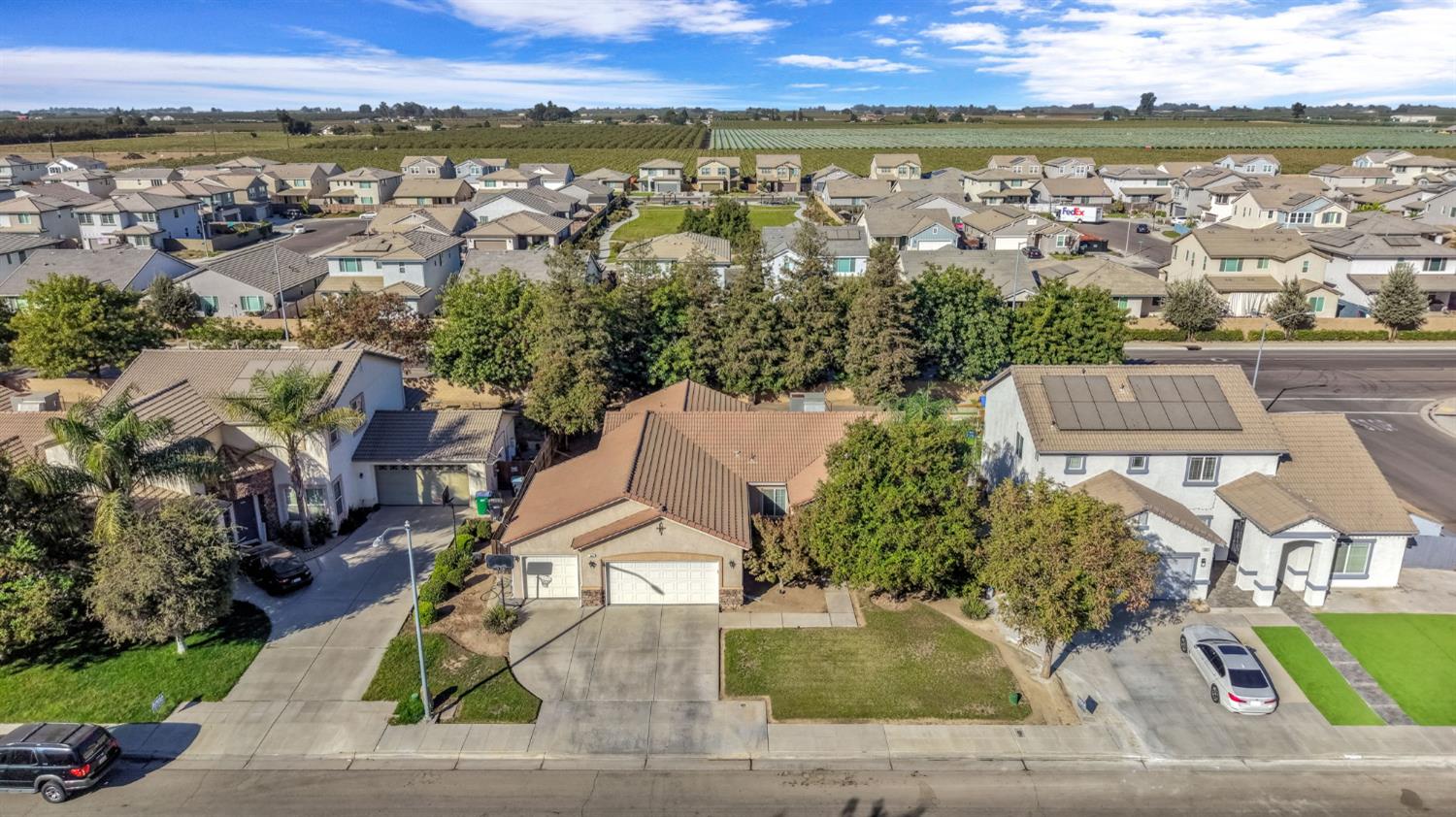 690 Carey Ave, Fowler, CA 93625
