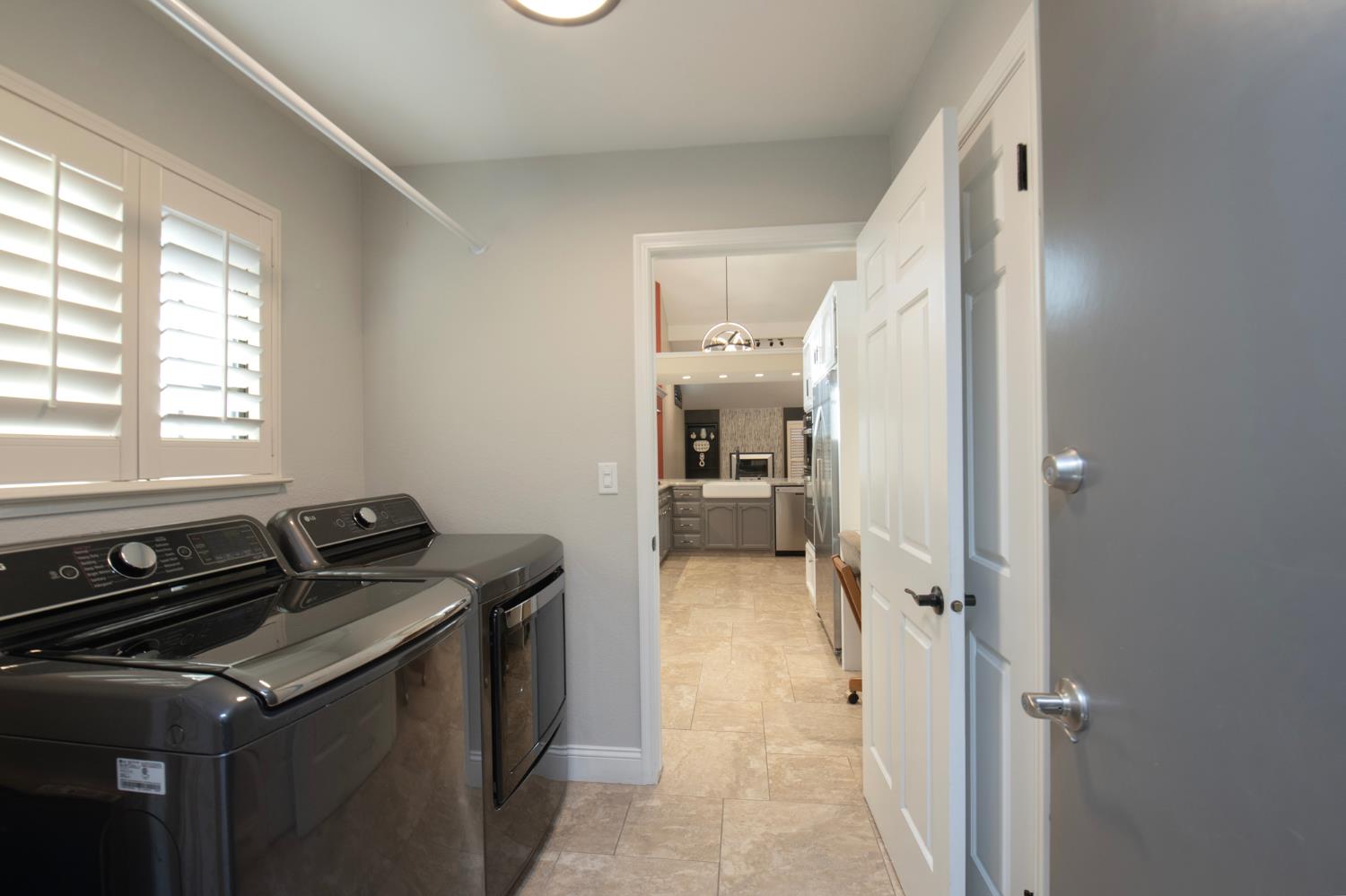1229 W Bullard Ave #104, Fresno, CA 93711