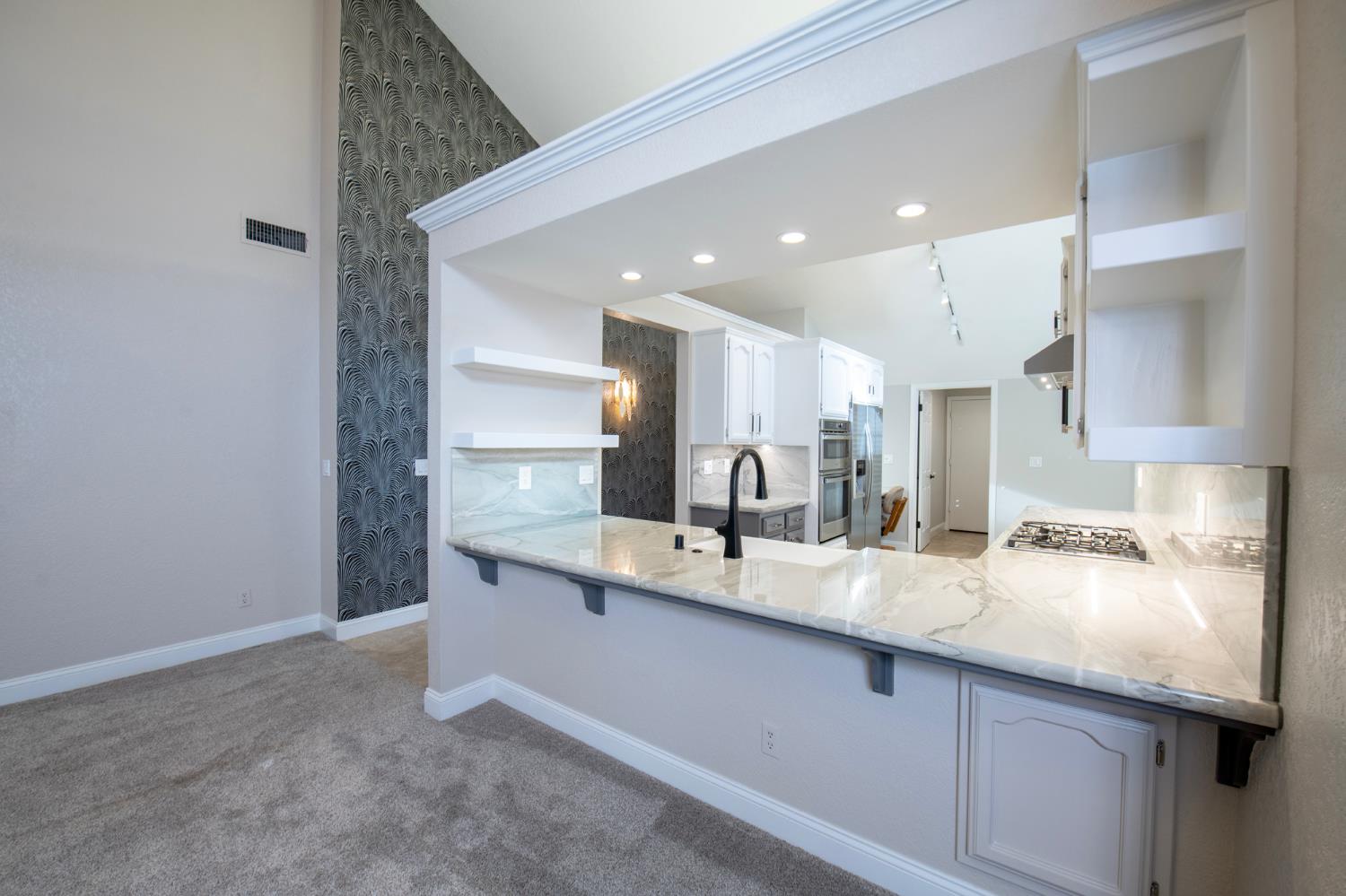 1229 W Bullard Ave #104, Fresno, CA 93711