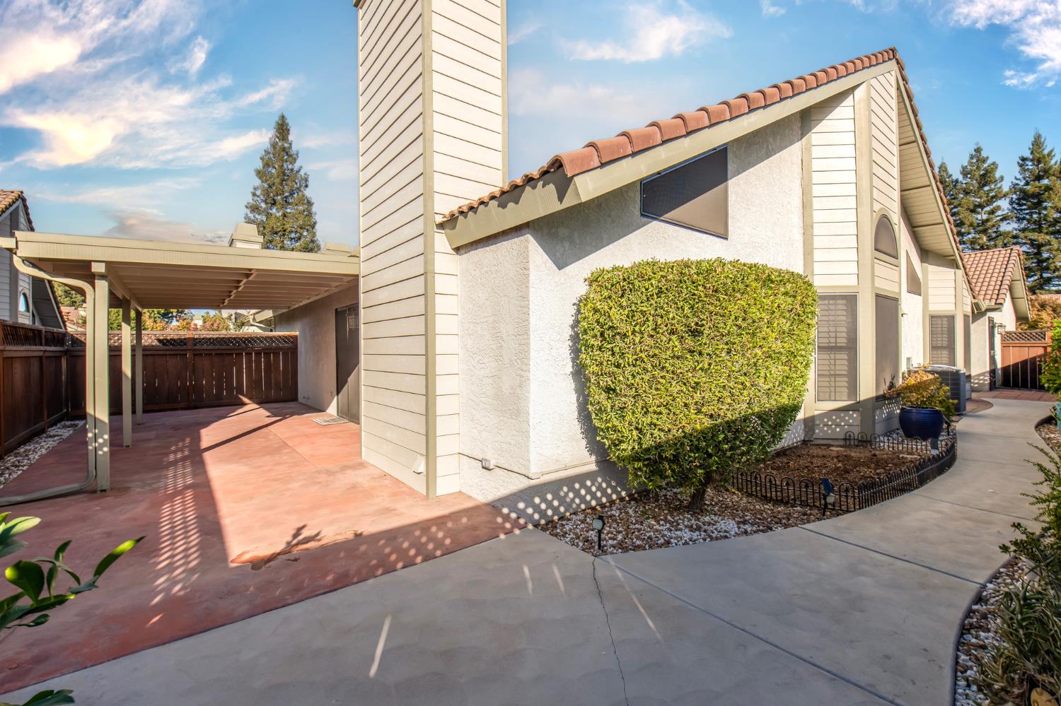 1229 W Bullard Ave #104, Fresno, CA 93711