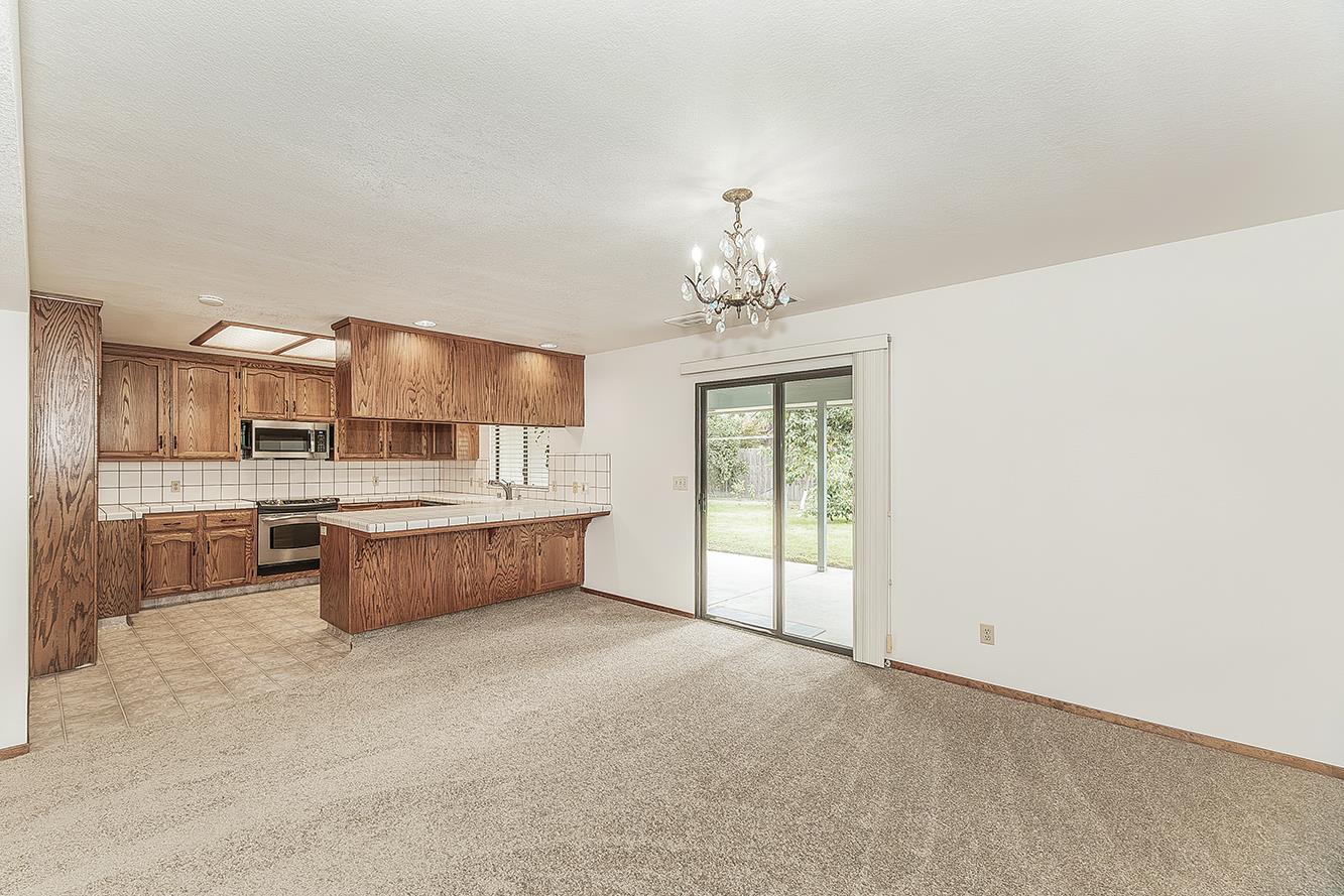 2360 Harold St, Kingsburg, CA 93631