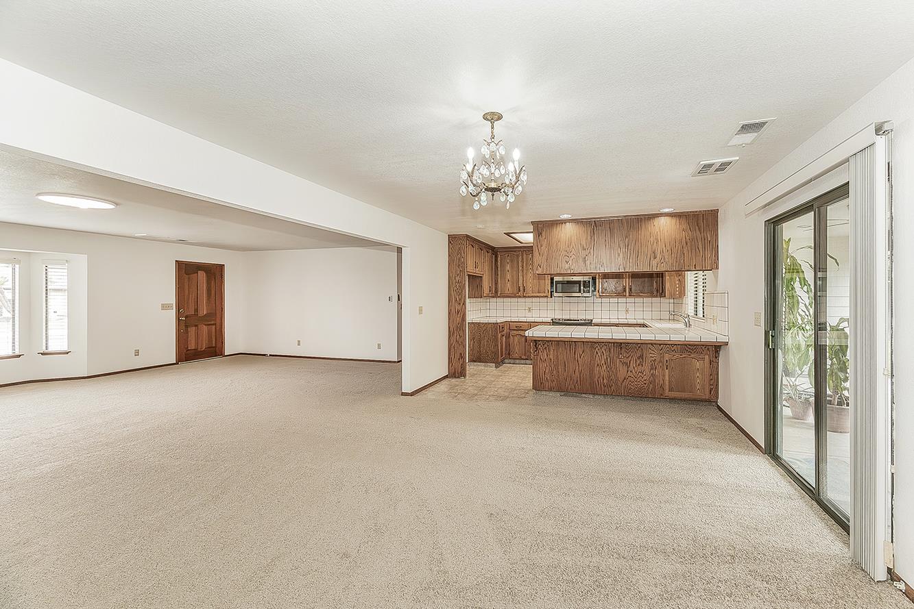2360 Harold St, Kingsburg, CA 93631