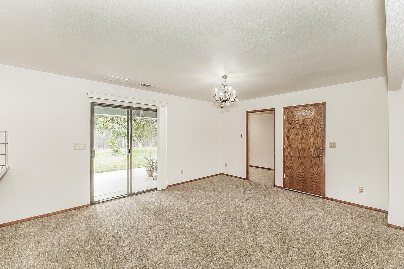 2360 Harold St, Kingsburg, CA 93631