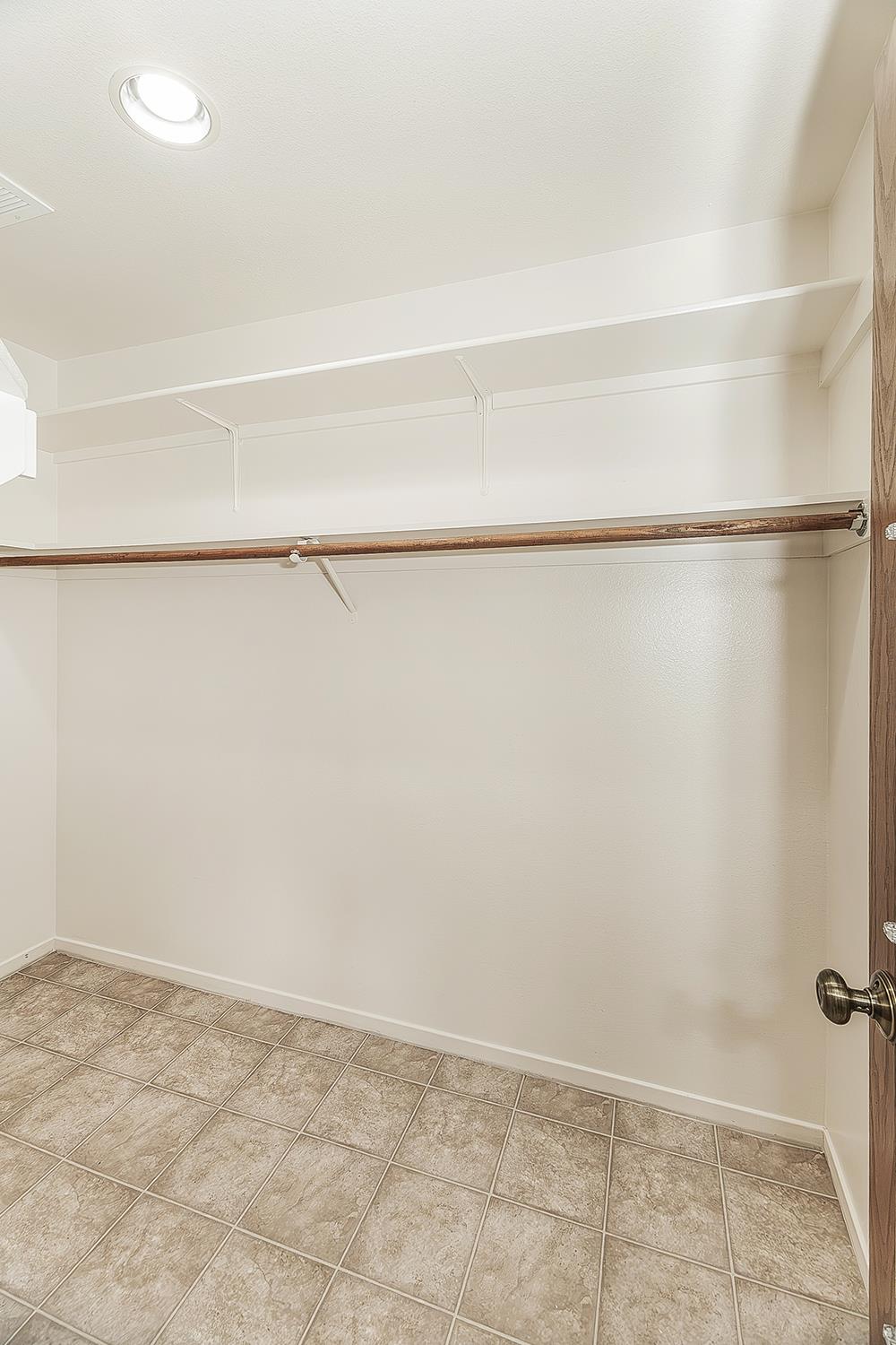 2360 Harold St, Kingsburg, CA 93631
