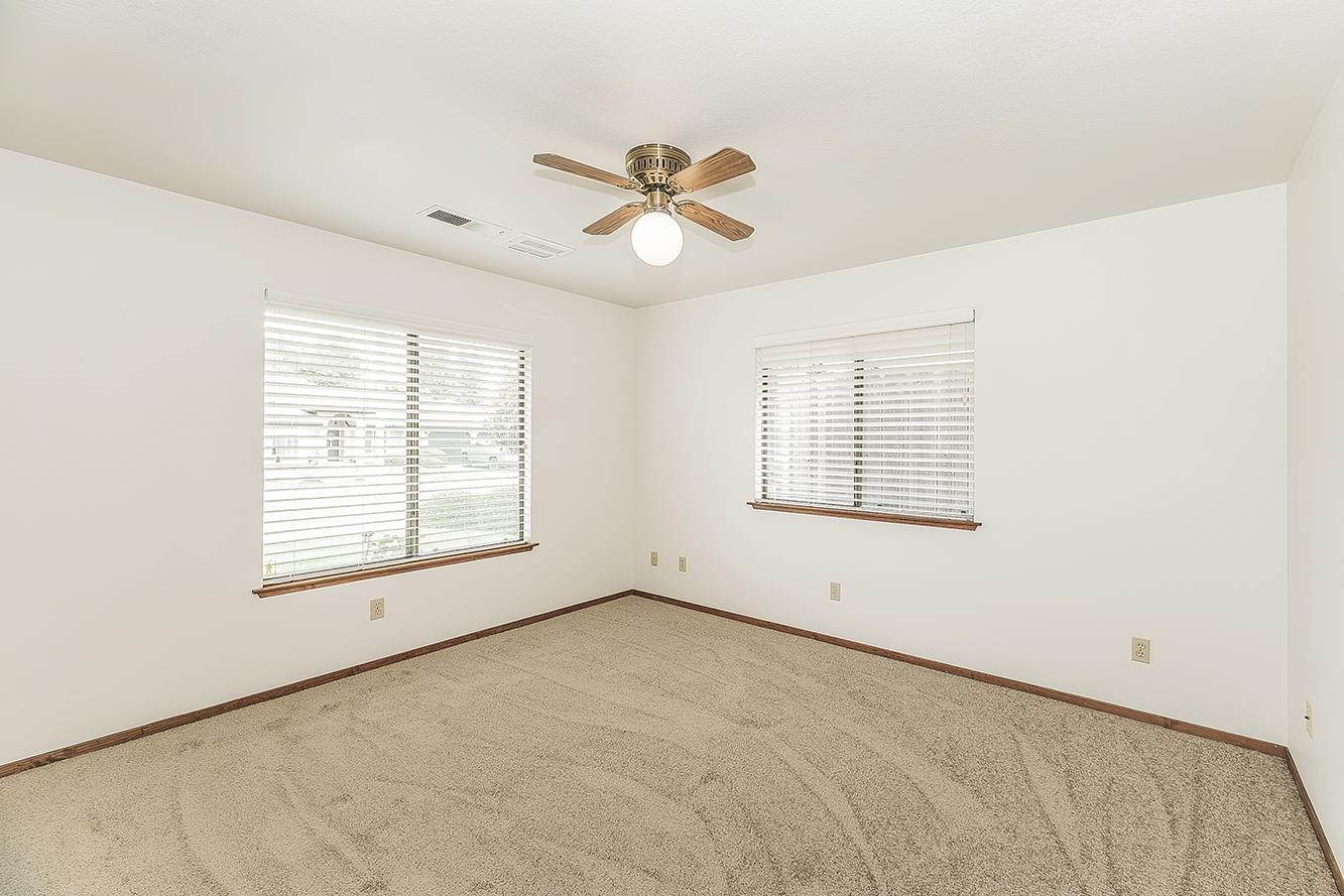 2360 Harold St, Kingsburg, CA 93631
