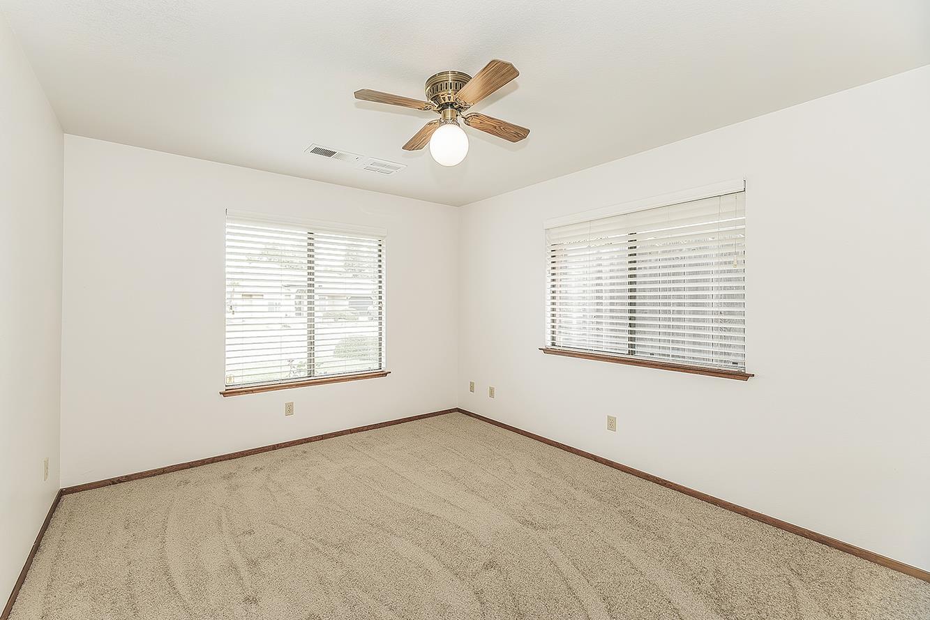 2360 Harold St, Kingsburg, CA 93631