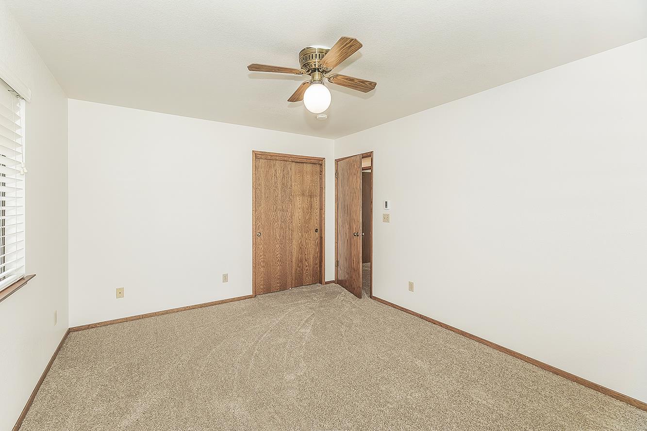 2360 Harold St, Kingsburg, CA 93631