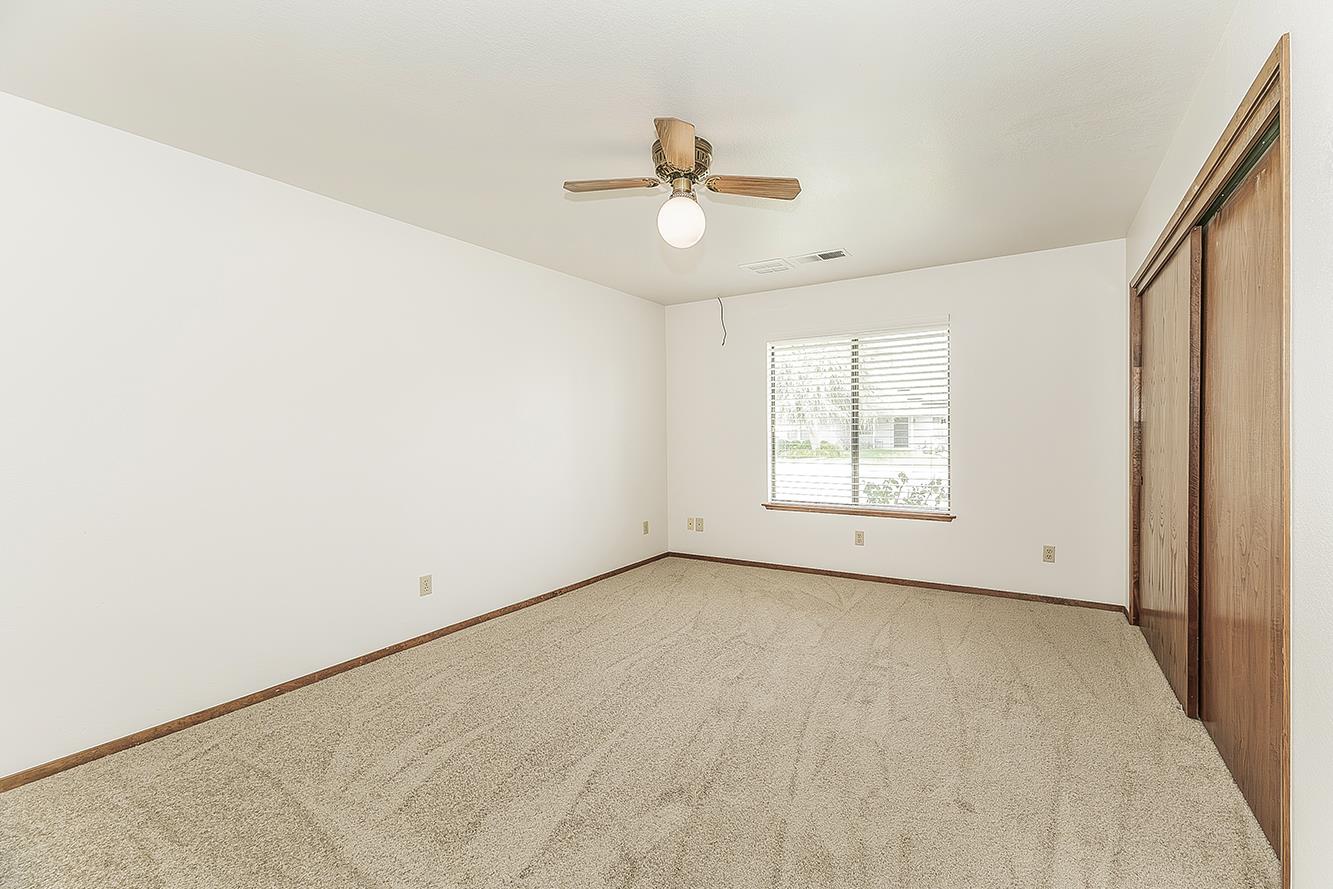 2360 Harold St, Kingsburg, CA 93631