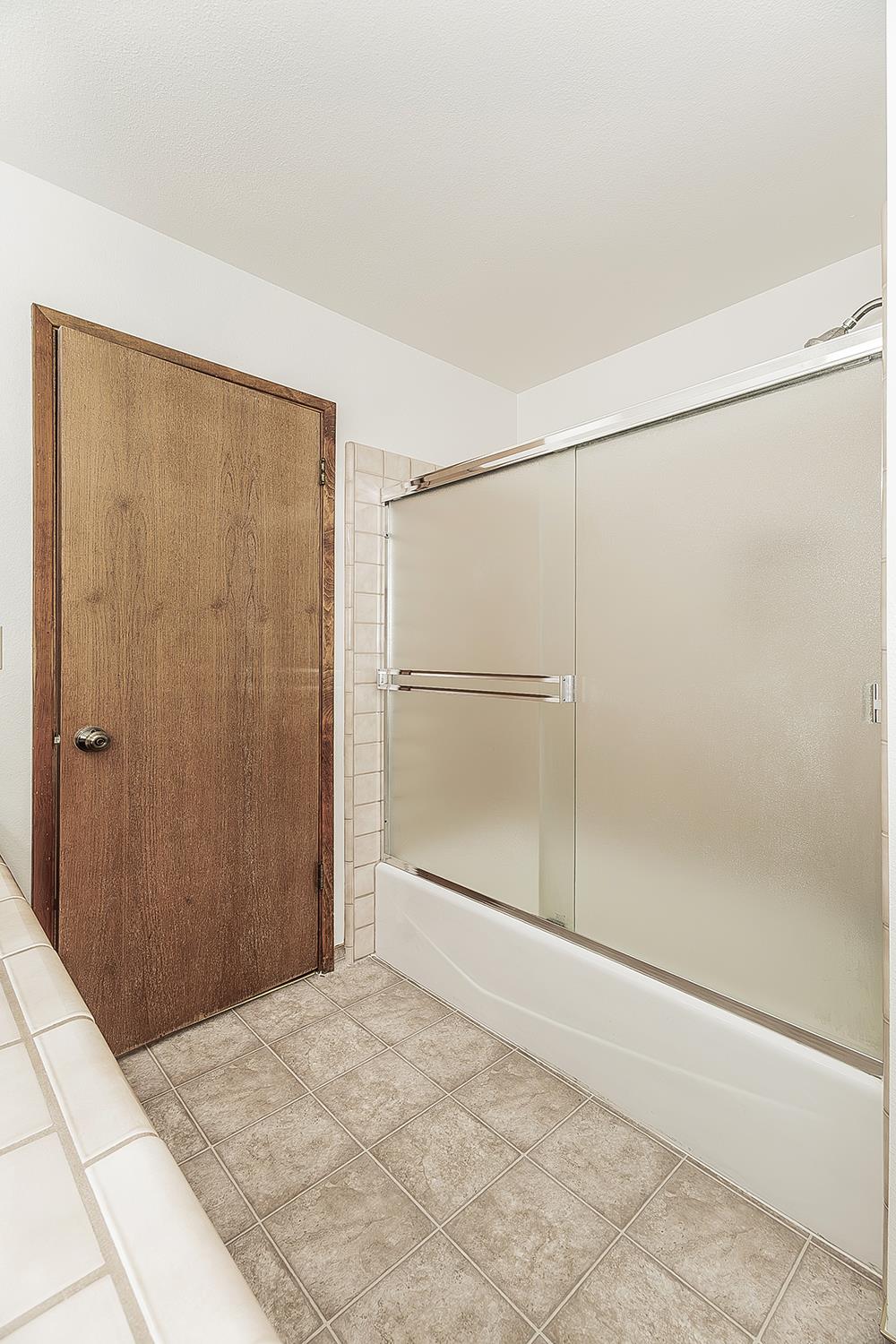 2360 Harold St, Kingsburg, CA 93631