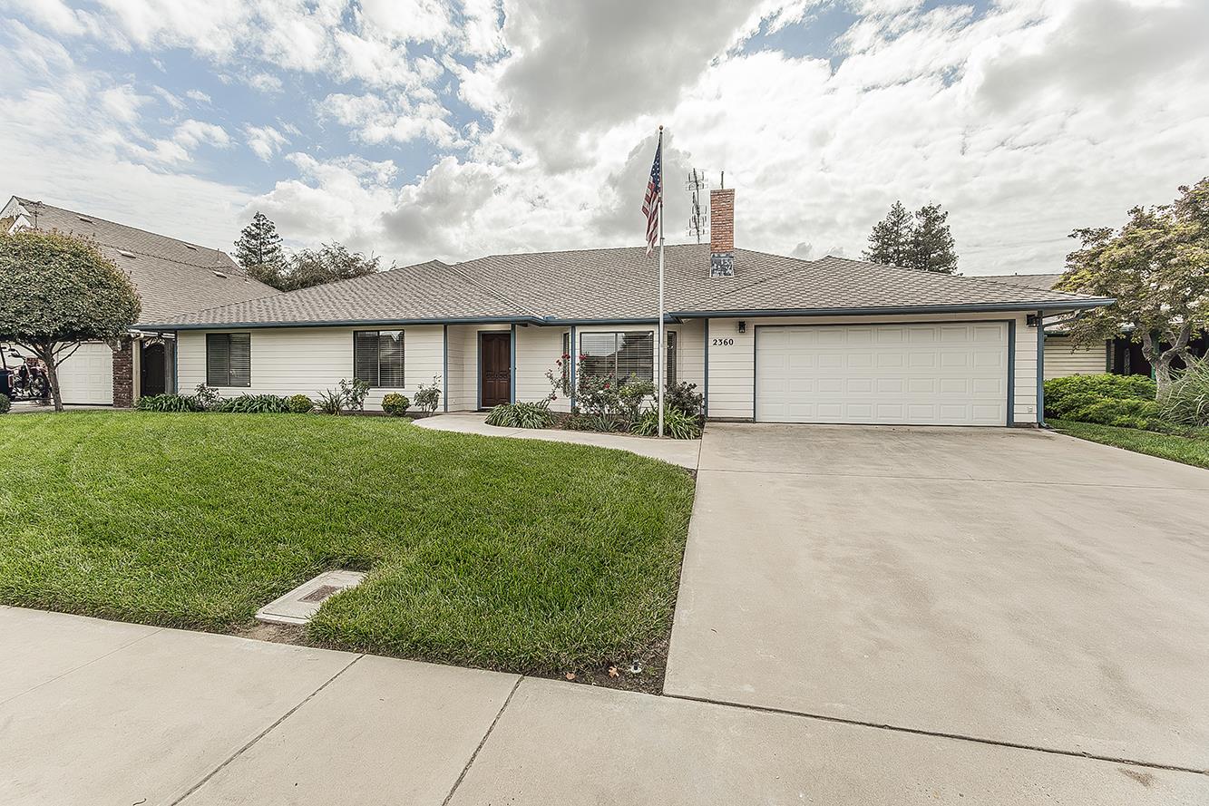 2360 Harold St, Kingsburg, CA 93631