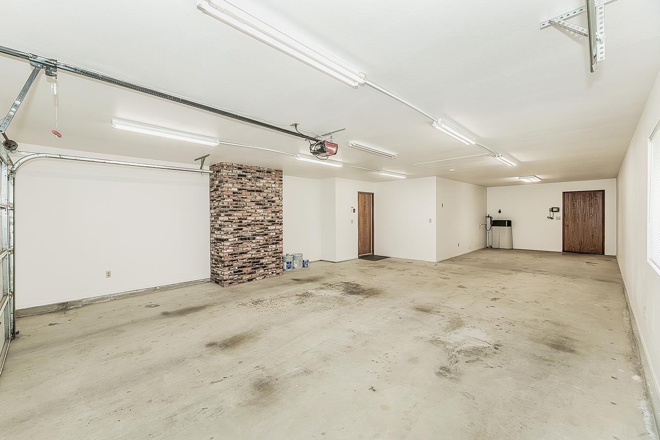 2360 Harold St, Kingsburg, CA 93631