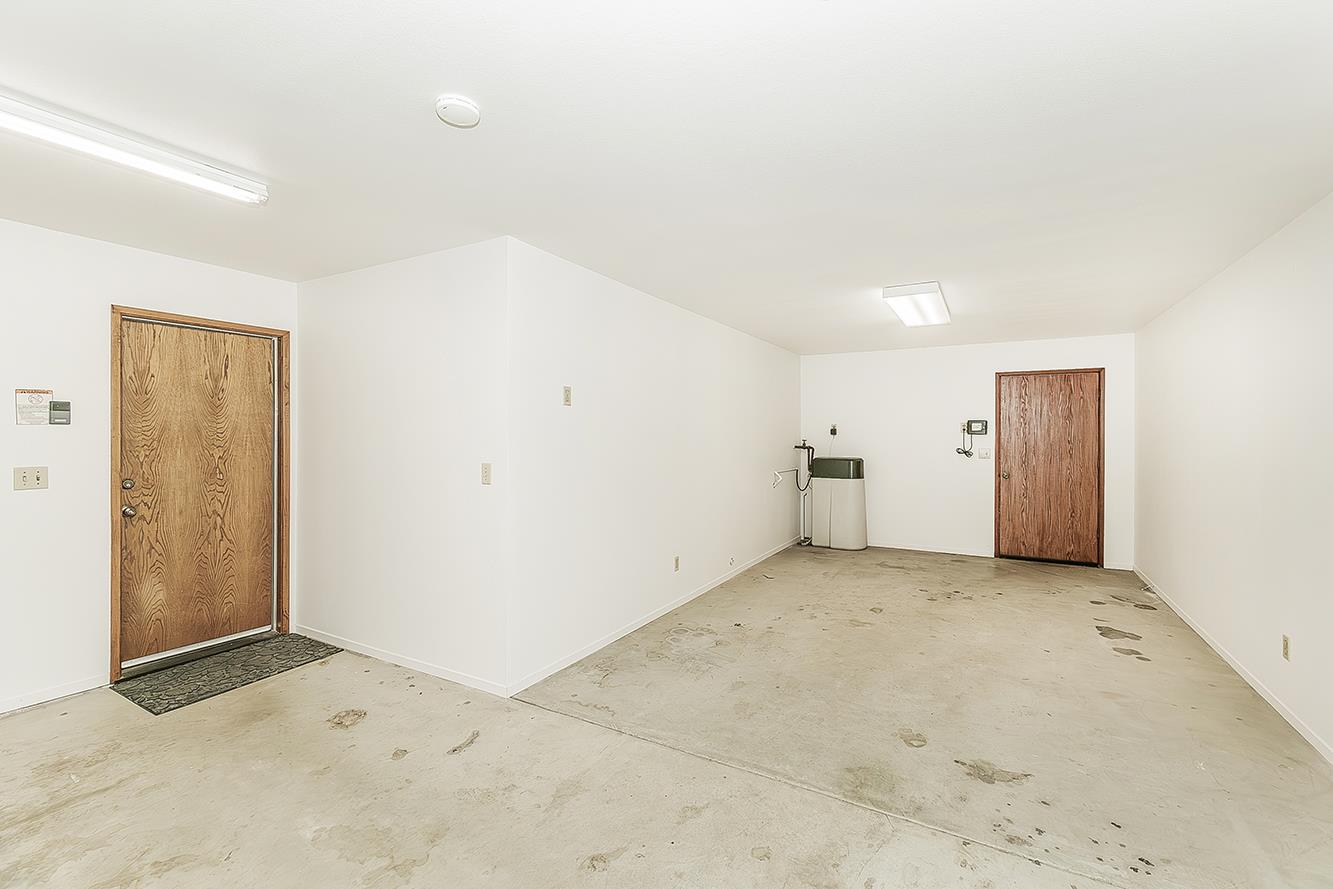 2360 Harold St, Kingsburg, CA 93631