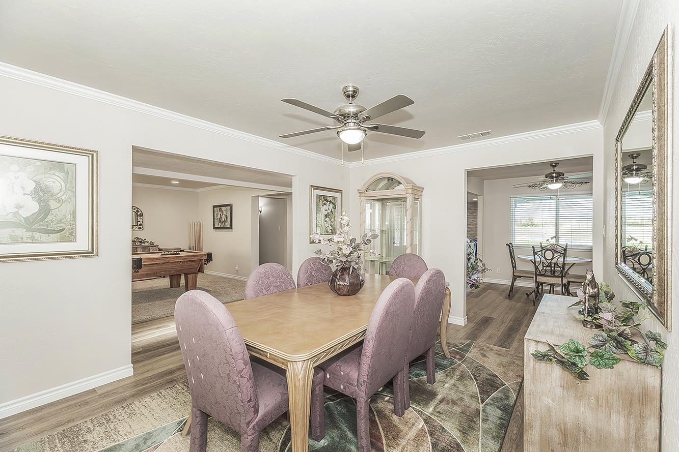 5478 Poinsetta Ave, Clovis, CA 93619