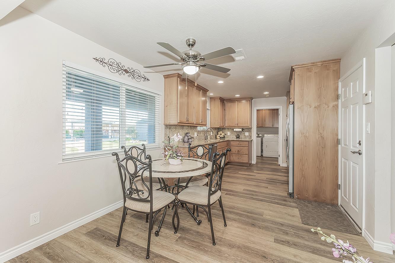 5478 Poinsetta Ave, Clovis, CA 93619