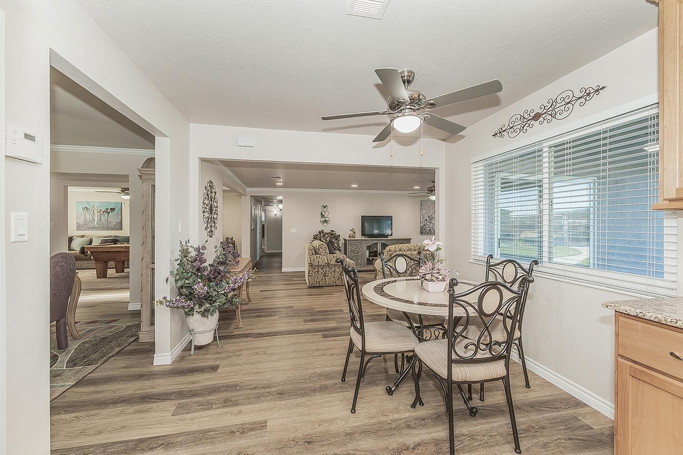 5478 Poinsetta Ave, Clovis, CA 93619