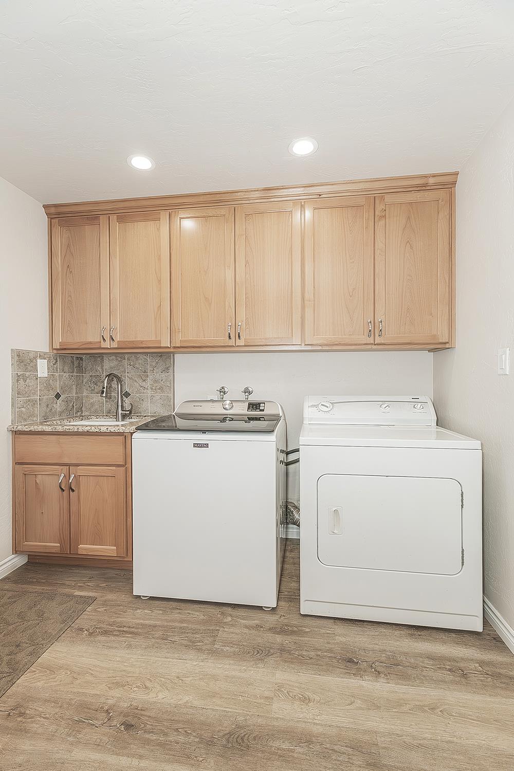 5478 Poinsetta Ave, Clovis, CA 93619