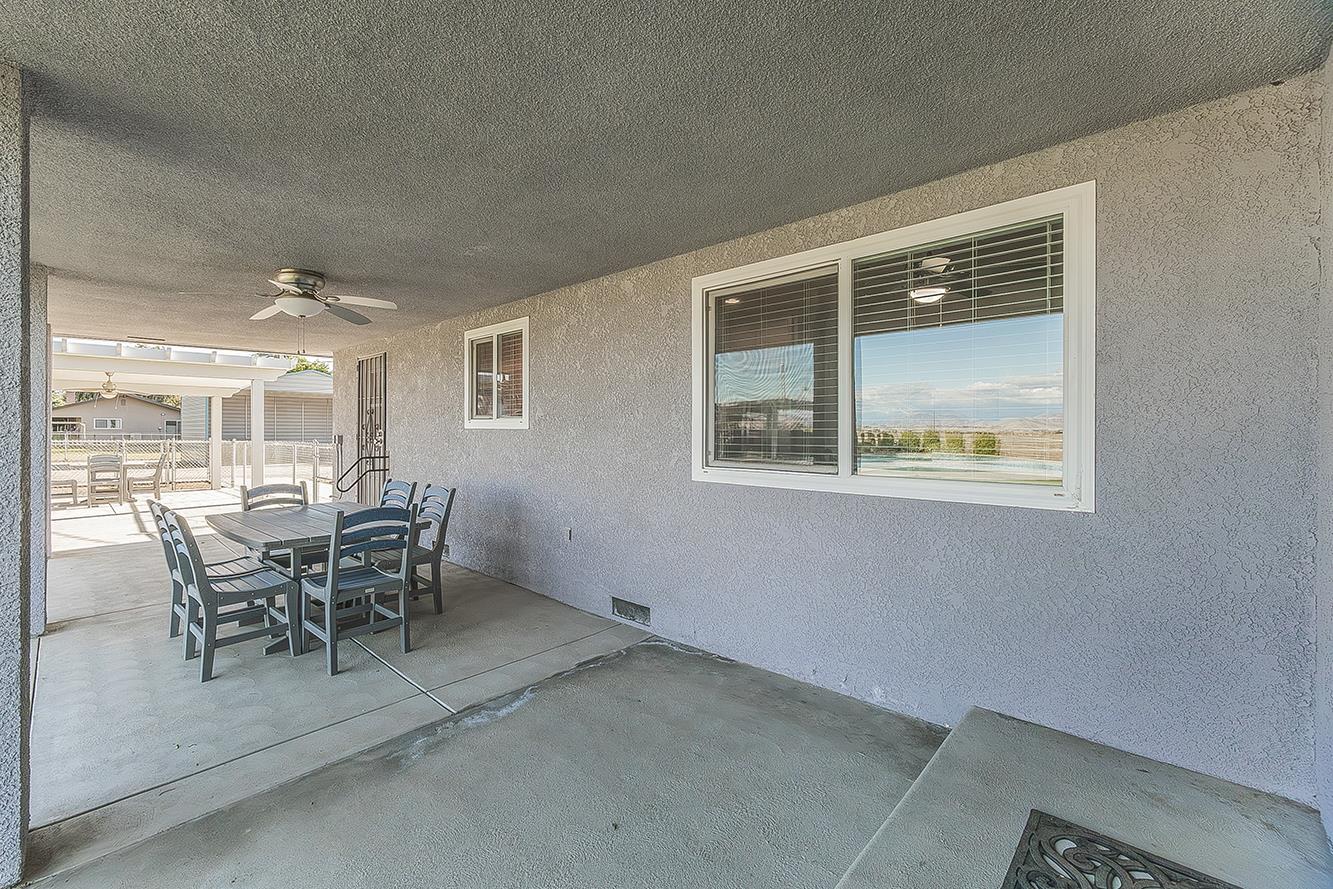 5478 Poinsetta Ave, Clovis, CA 93619