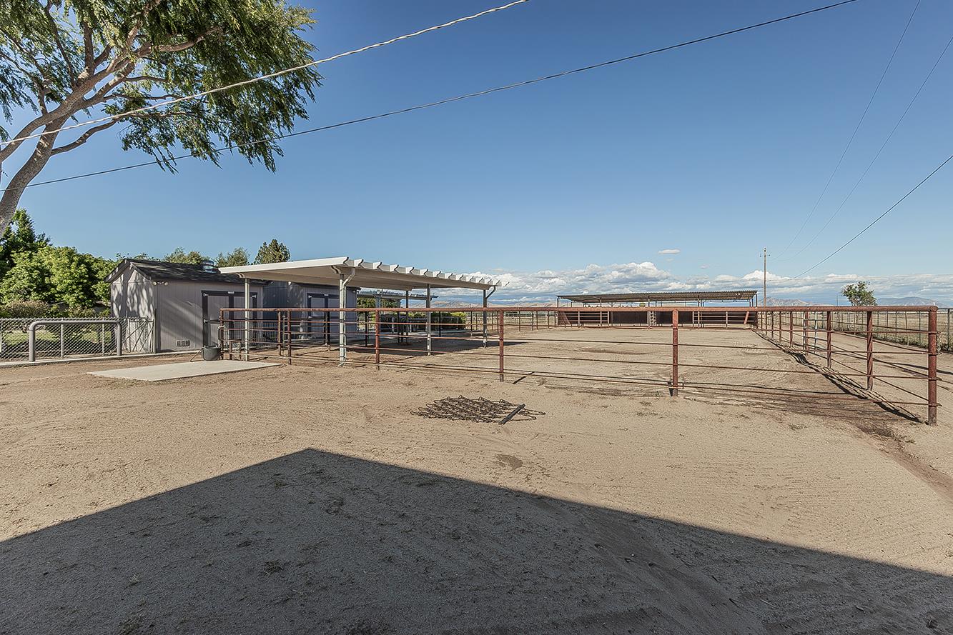 5478 Poinsetta Ave, Clovis, CA 93619