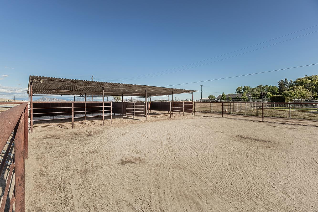 5478 Poinsetta Ave, Clovis, CA 93619