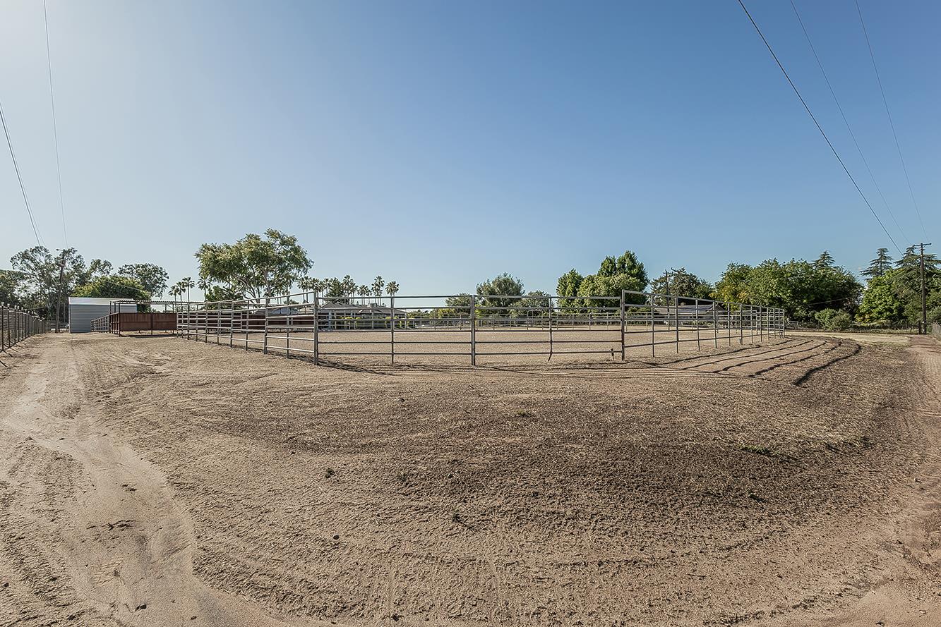 5478 Poinsetta Ave, Clovis, CA 93619
