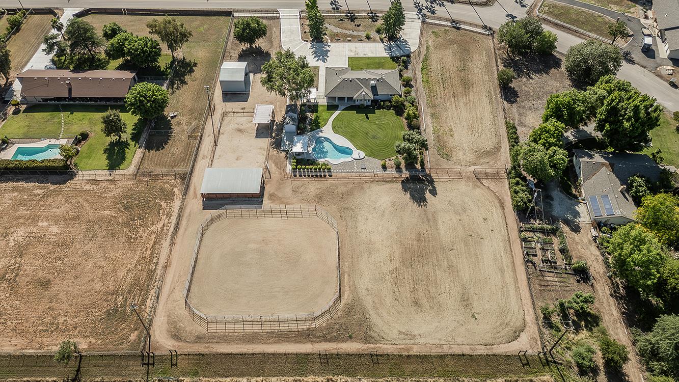 5478 Poinsetta Ave, Clovis, CA 93619