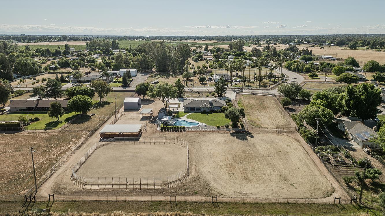 5478 Poinsetta Ave, Clovis, CA 93619