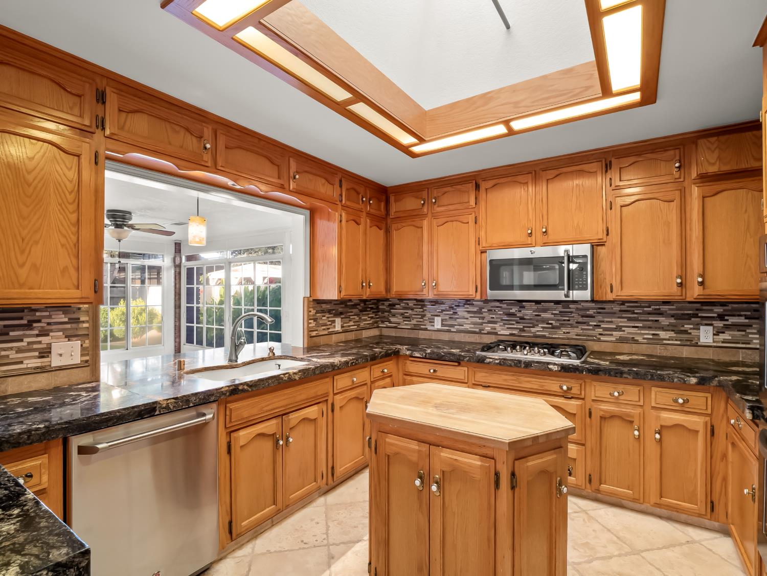 2455 Trevor Ct, Madera, CA 93637