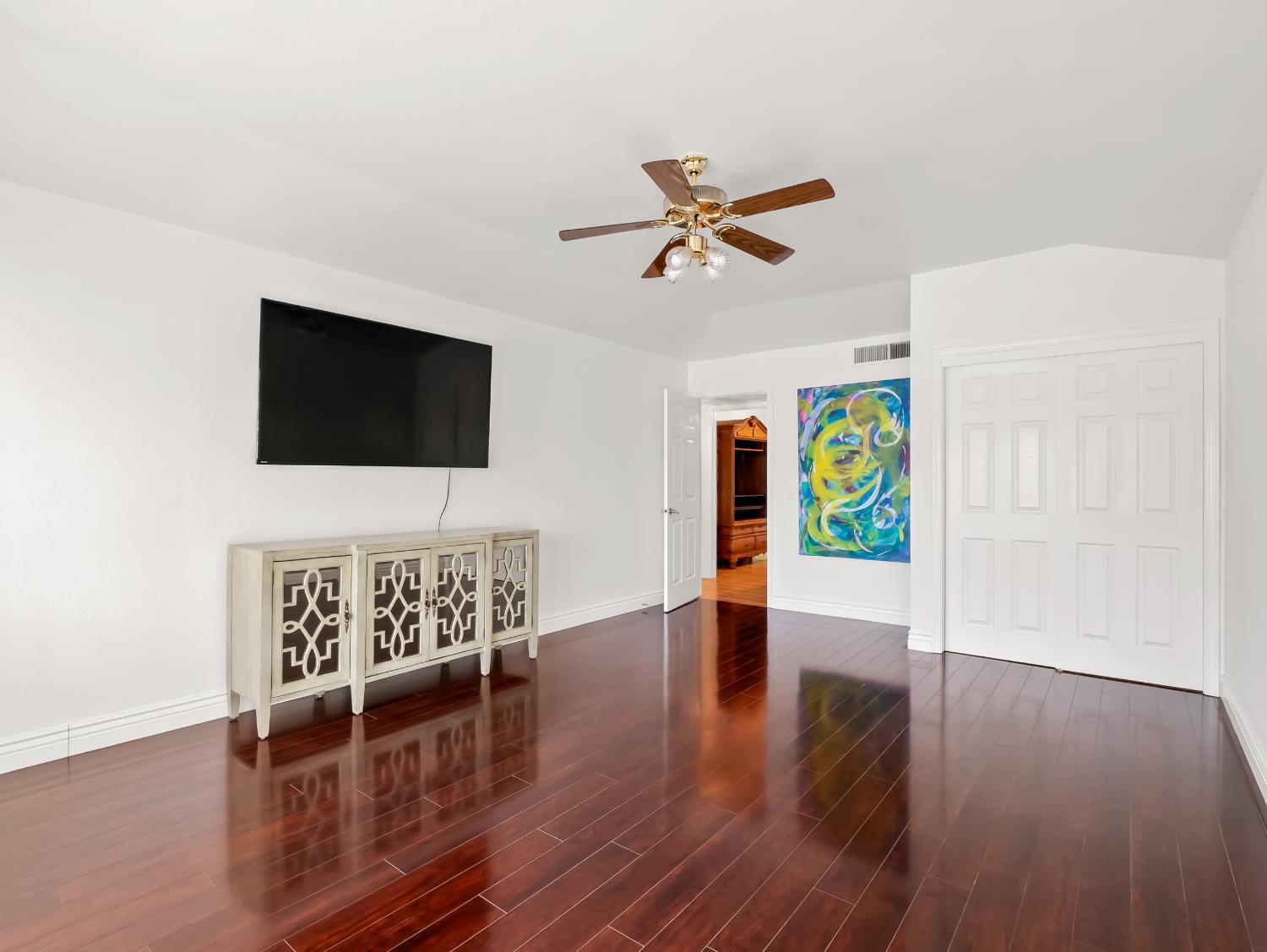 2455 Trevor Ct, Madera, CA 93637