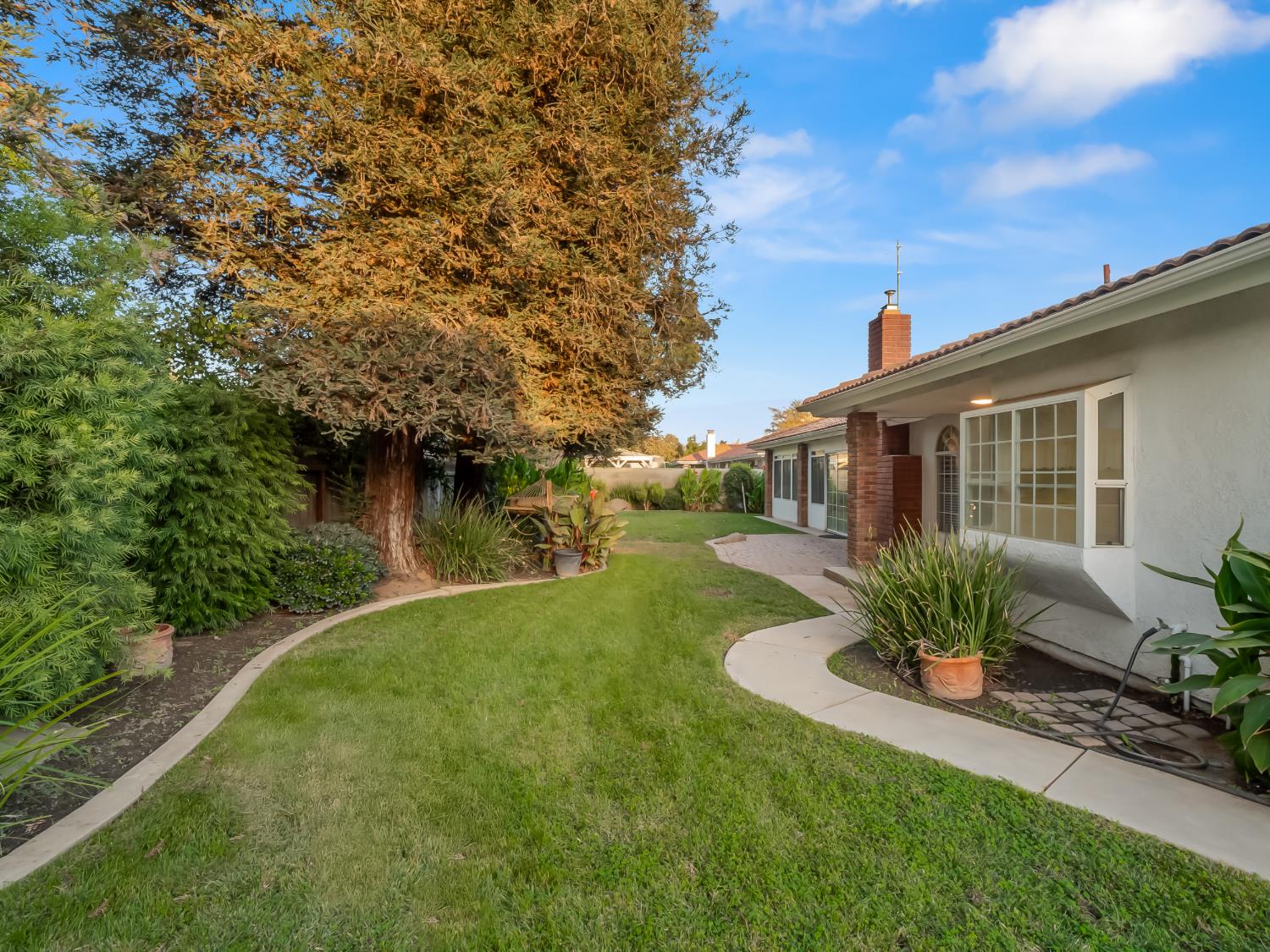 2455 Trevor Ct, Madera, CA 93637