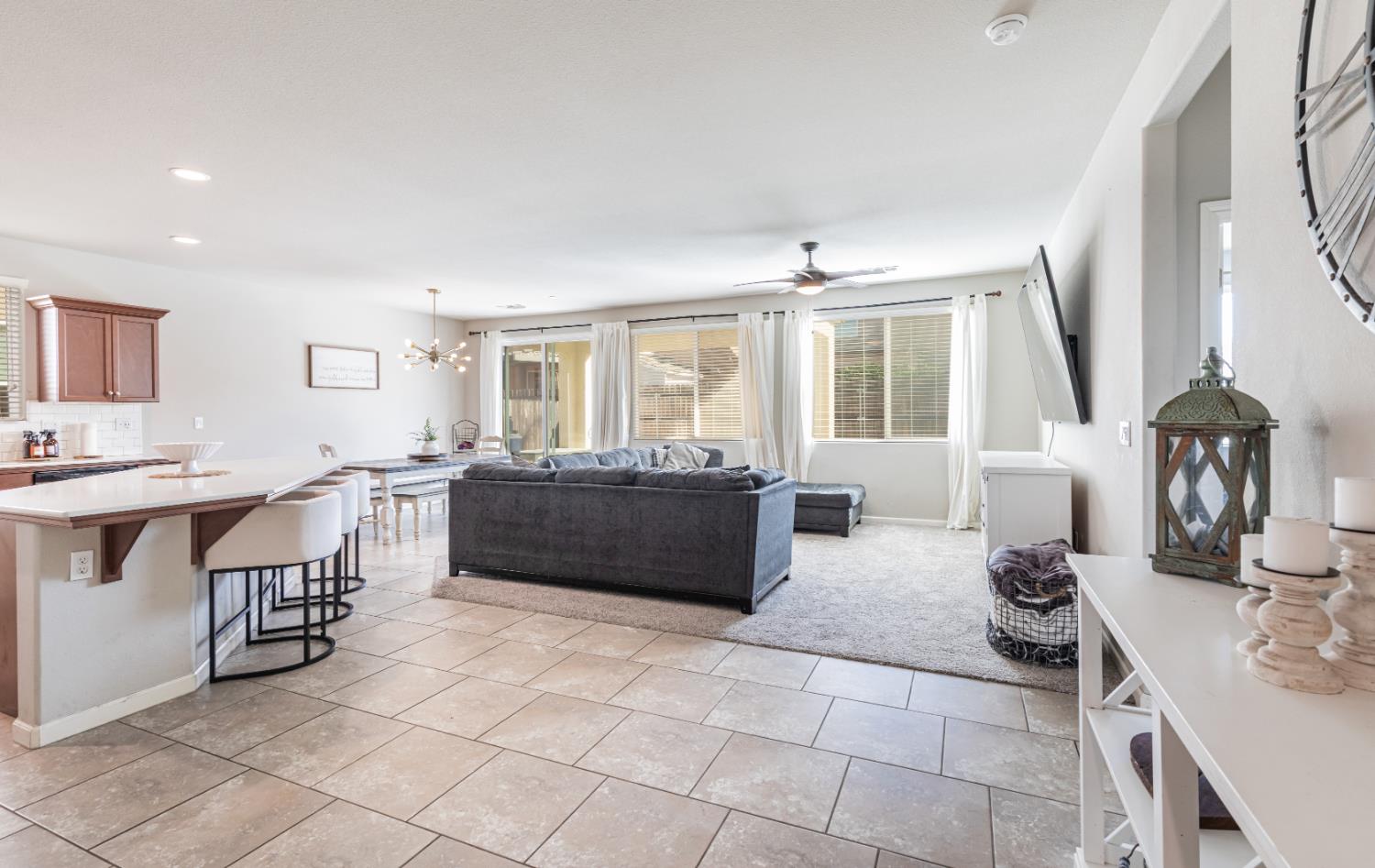 3571 Encino, Clovis, CA 93619
