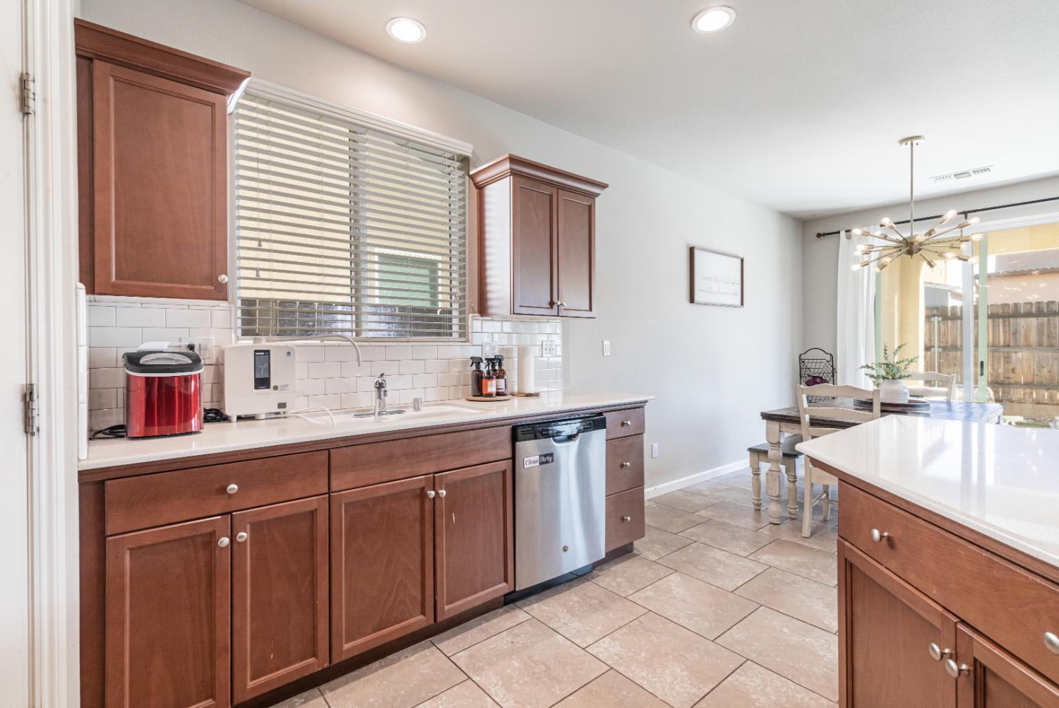 3571 Encino, Clovis, CA 93619