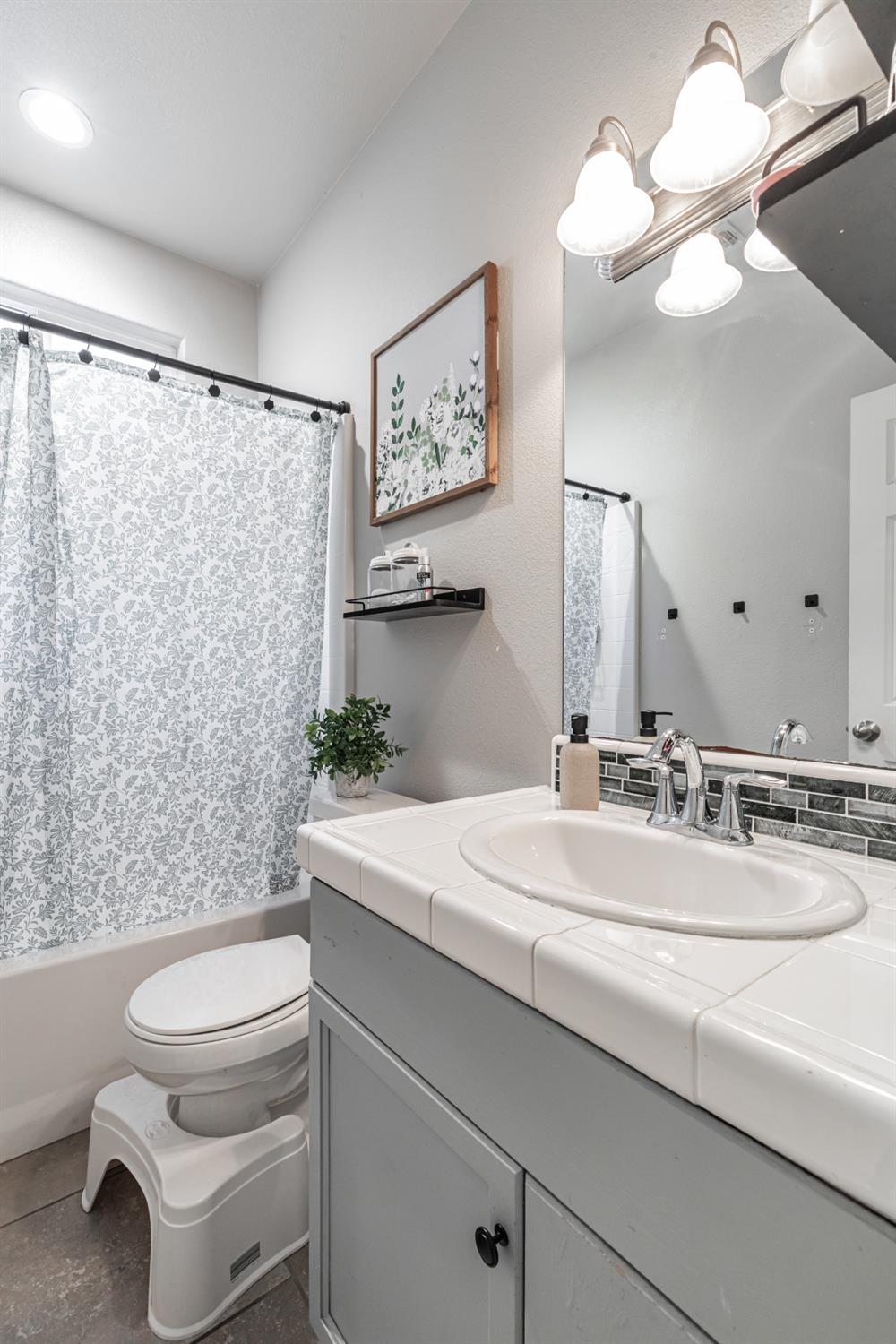 3571 Encino, Clovis, CA 93619