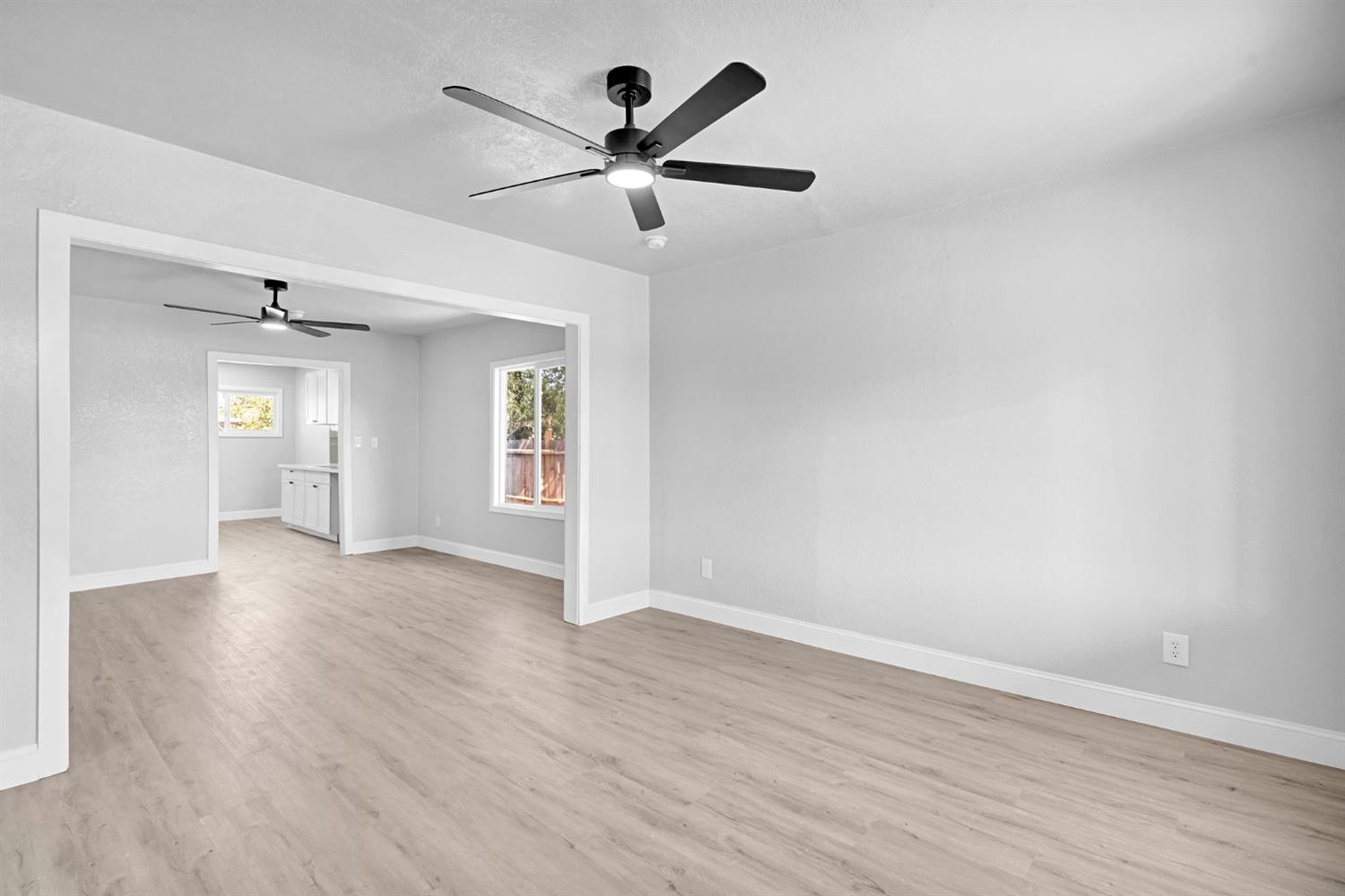 3007 E Montecito Ave, Fresno, CA 93721