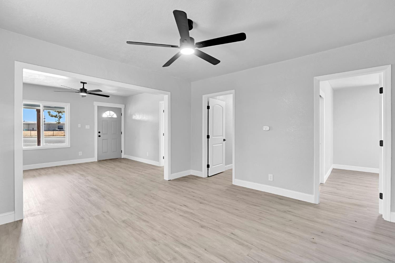 3007 E Montecito Ave, Fresno, CA 93721